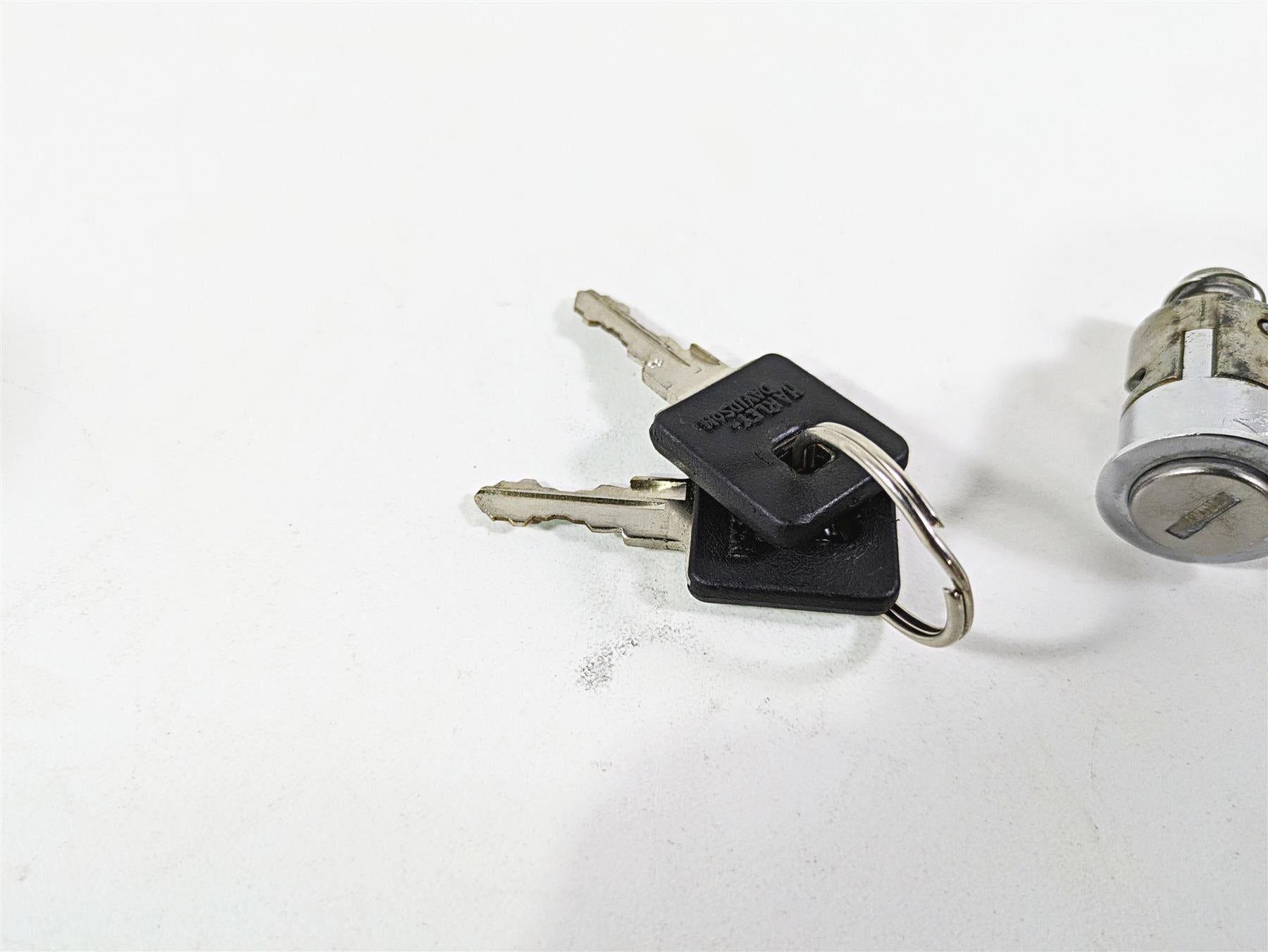 2009 Harley XR1200 Sportster Ignition Switch Steering Lock Key Set 48154-05 {{ shop.shopifyCountryName }} - Mototech271