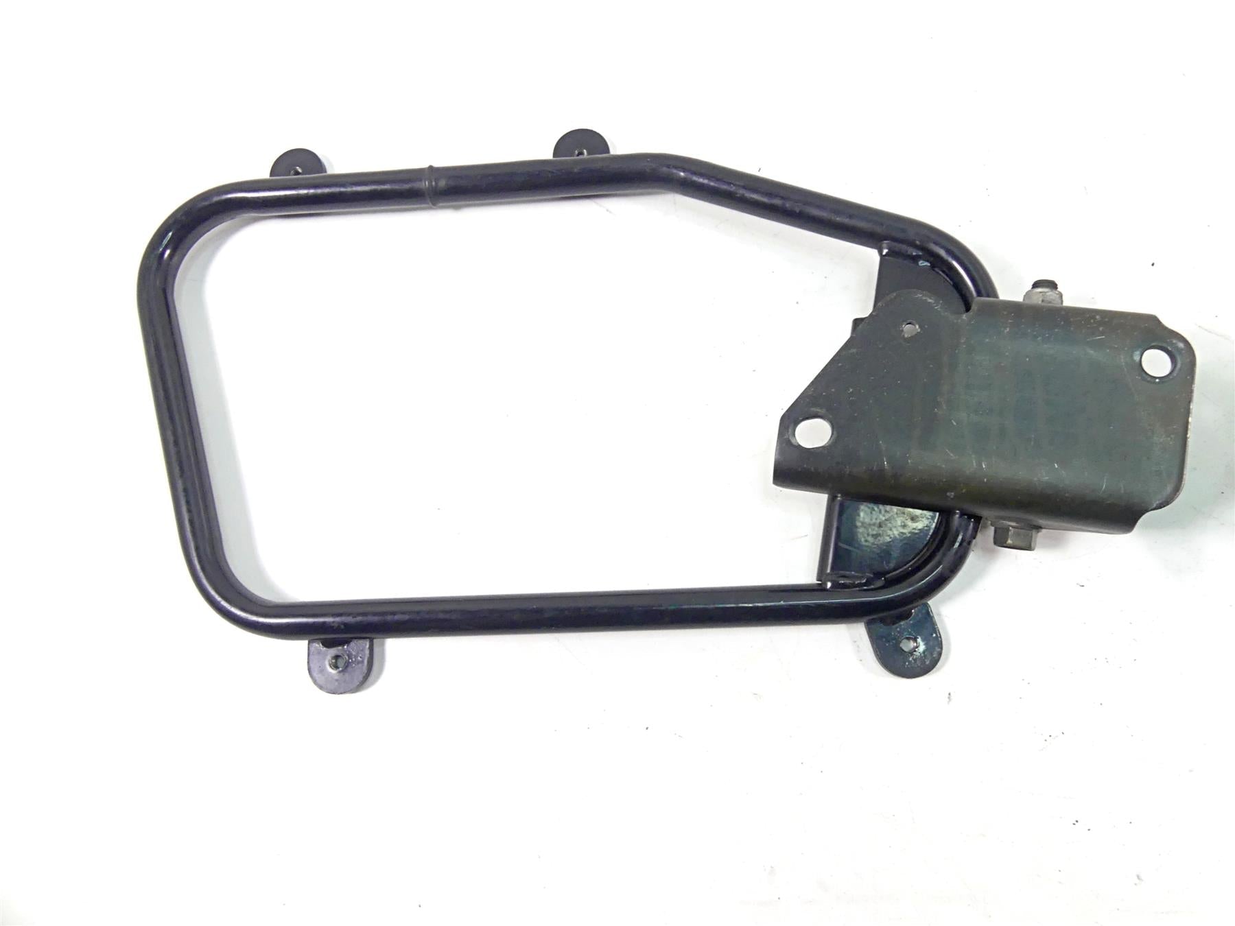 2007 Honda VTX1800 T2 Saddlebag Luggage Mount Bracket Set 08L56-MCV-100J {{ shop.shopifyCountryName }} - Mototech271