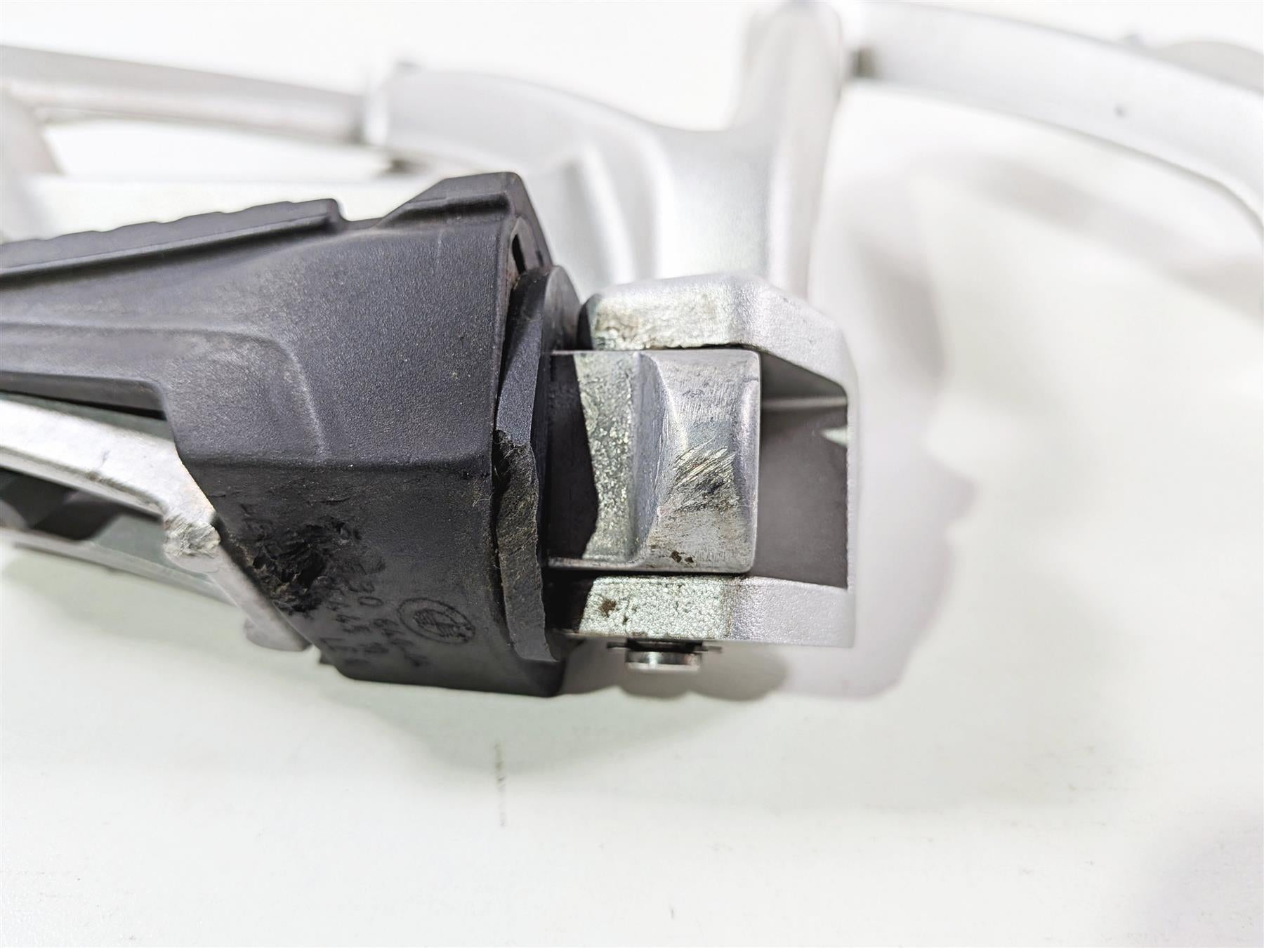 2019 BMW R1250GS K50 Rear Passenger Foot Peg Rest Set -Read 46718556264 46718556265 {{ shop.shopifyCountryName }} - Mototech271