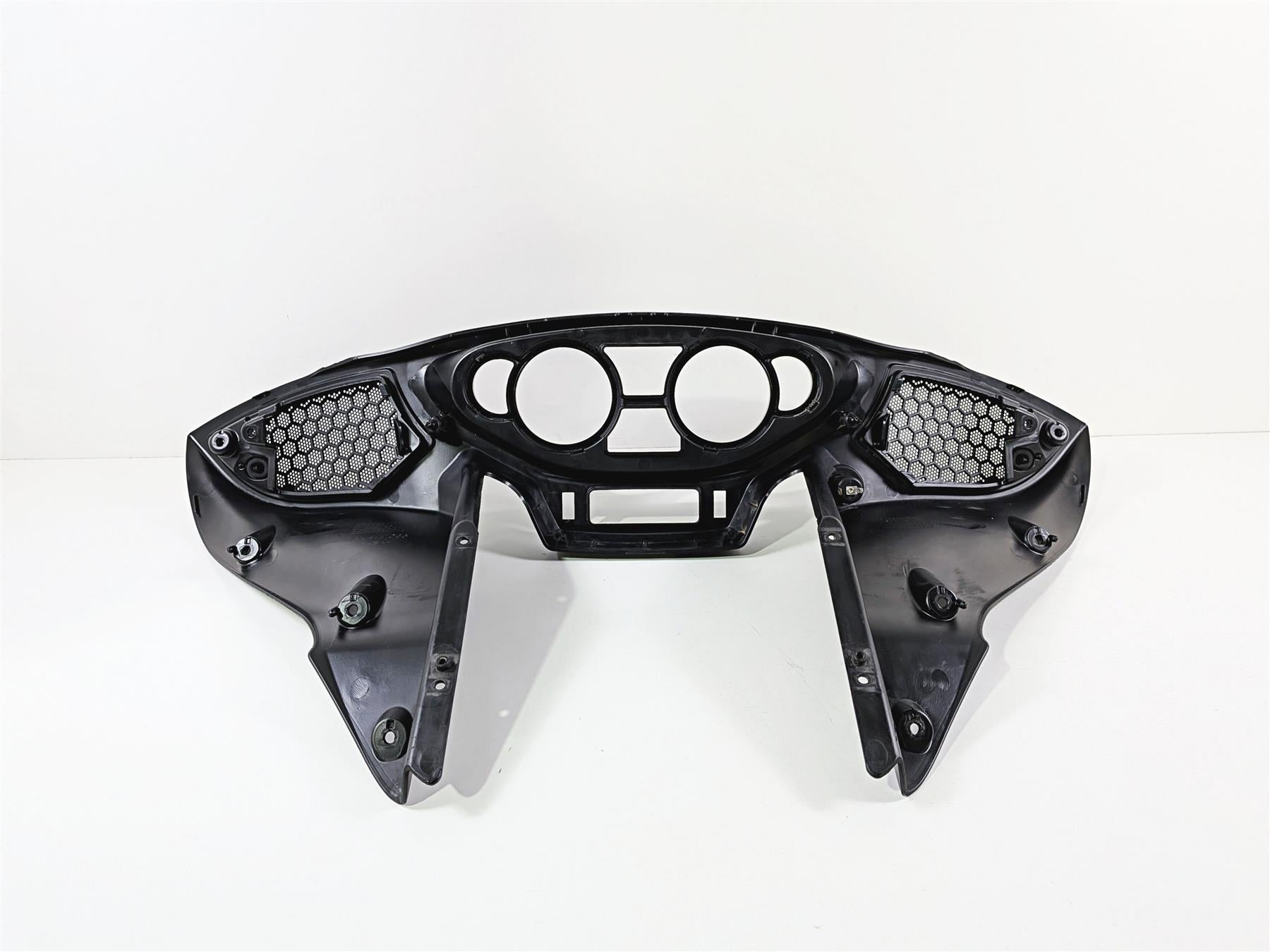 2016 Victory Cross Country Front Inner Nose Dash Fairing -READ 5437066 {{ shop.shopifyCountryName }} - Mototech271