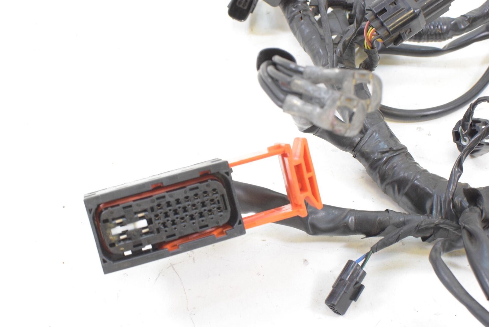 2013 Triumph Speed Triple 1050 R Wiring Harness Loom ABS T2504502 {{ shop.shopifyCountryName }} - Mototech271