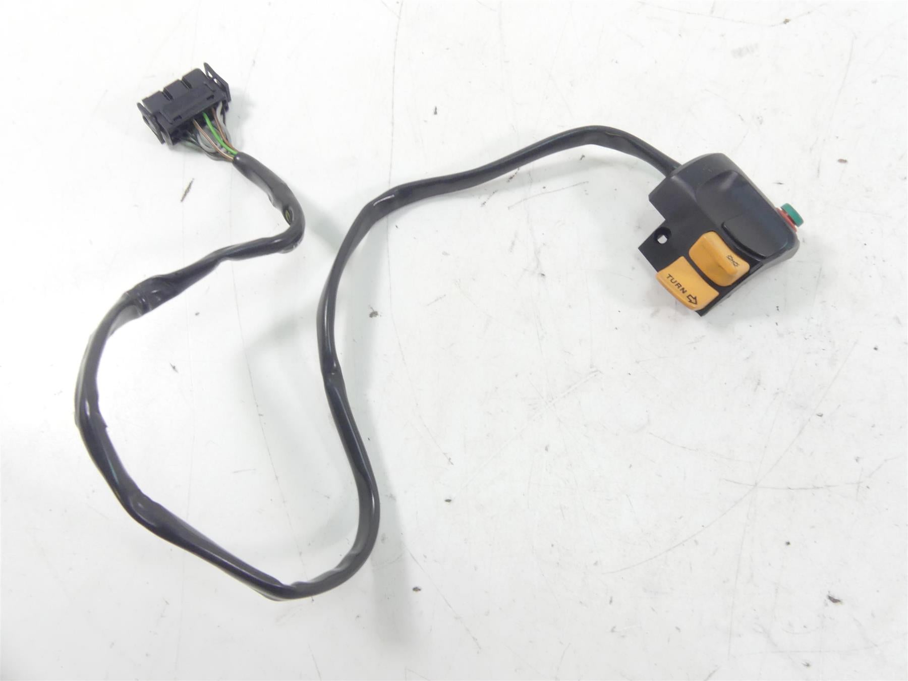 1999 BMW R1100 GS 259E Right Hand Start Control Switch 61312306179 61312305233 {{ shop.shopifyCountryName }} - Mototech271