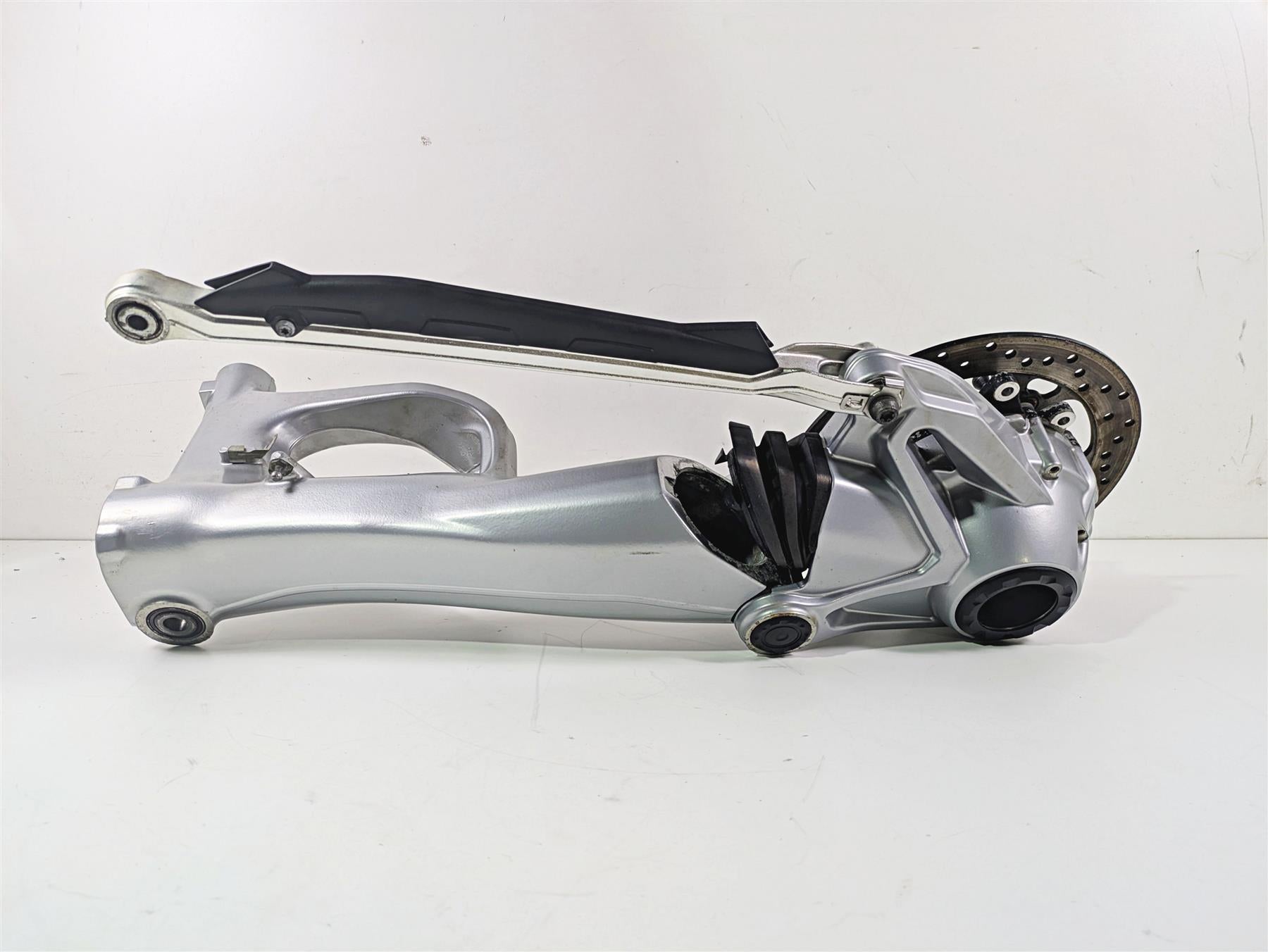 2016 BMW R1200RT K52 Differential Swingarm 33:12 33748544980 {{ shop.shopifyCountryName }} - Mototech271