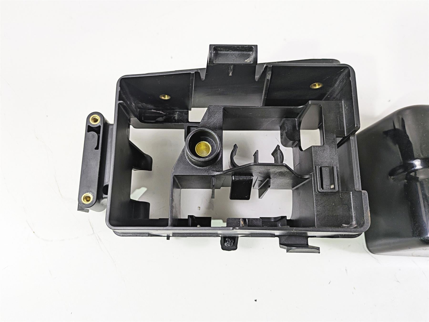 2015 Harley FXDF Dyna Fat Bob Electric Tray & Black Cover 70367-12 66361-12 {{ shop.shopifyCountryName }} - Mototech271