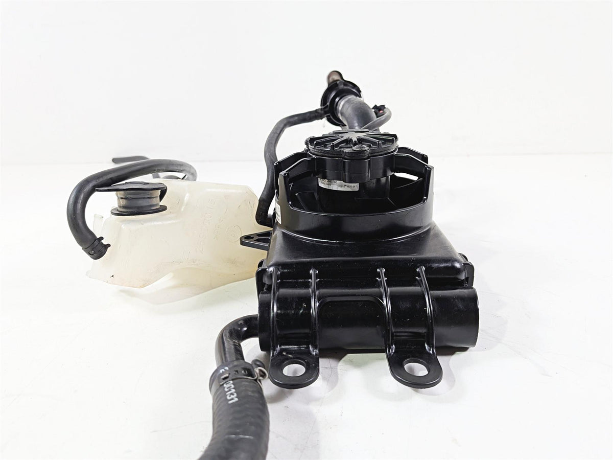 2015 Harley Touring FLTRUSE CVO Road Glide Right Radiator Fan Reservoir 26800005-Mototech271