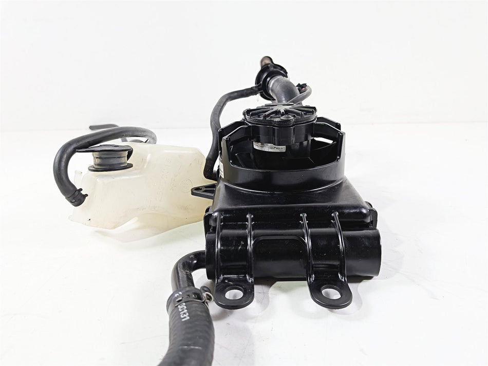2015 Harley Touring FLTRUSE CVO Road Glide Right Radiator Fan Reservoir 26800005-Mototech271