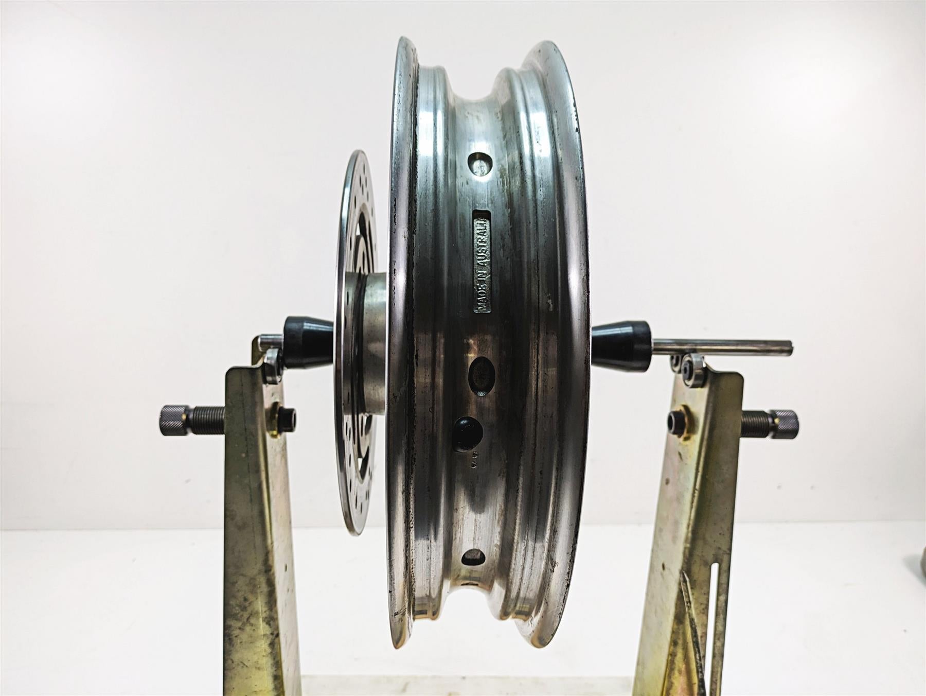 2006 Harley Touring FLHTCUI Electra Glide 9 Spoke Rear Wheel Rim 16x3 43402-00B {{ shop.shopifyCountryName }} - Mototech271
