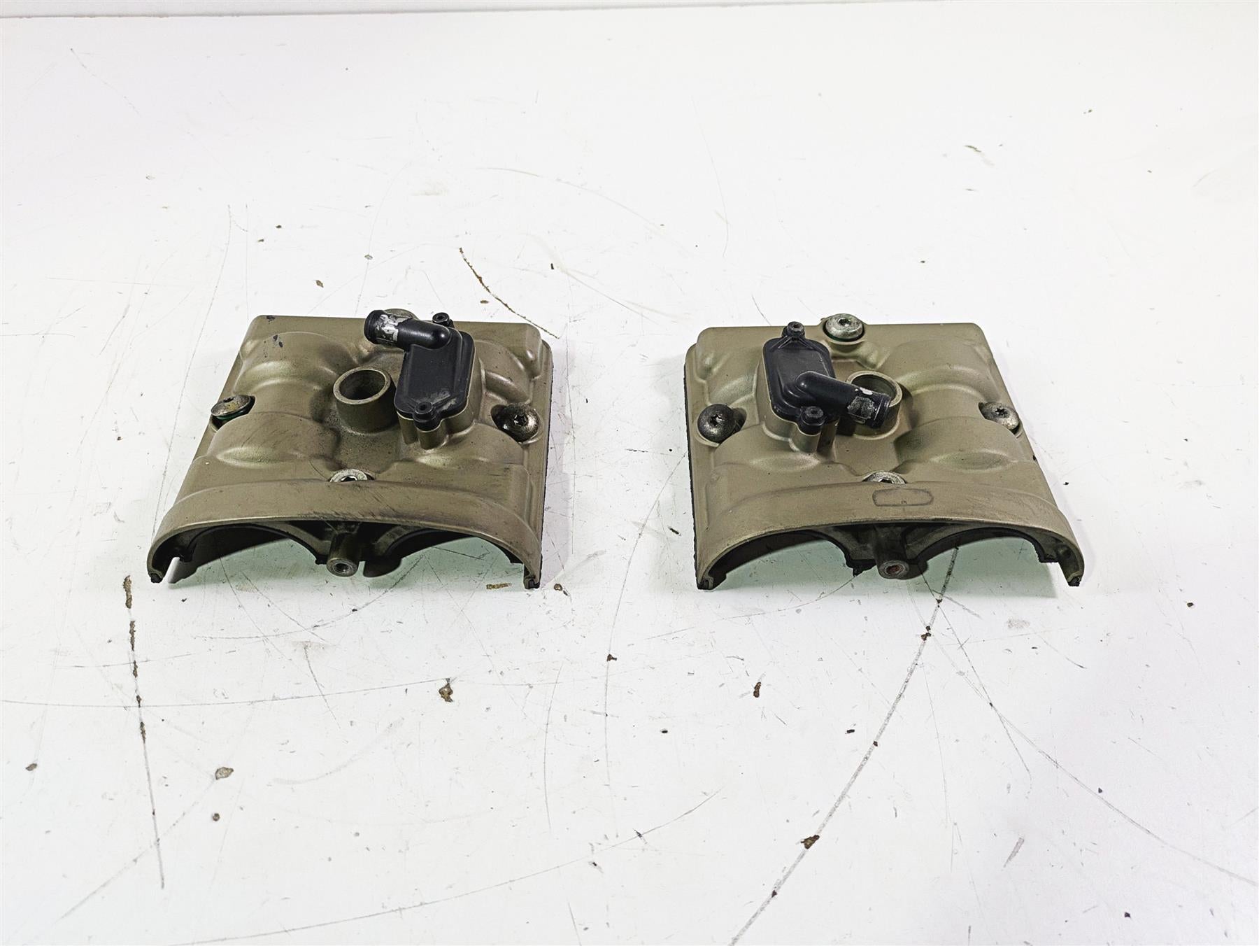 2017 Ducati Monster 1200 S Cylinder Head Valve Cover Top 24734141A {{ shop.shopifyCountryName }} - Mototech271