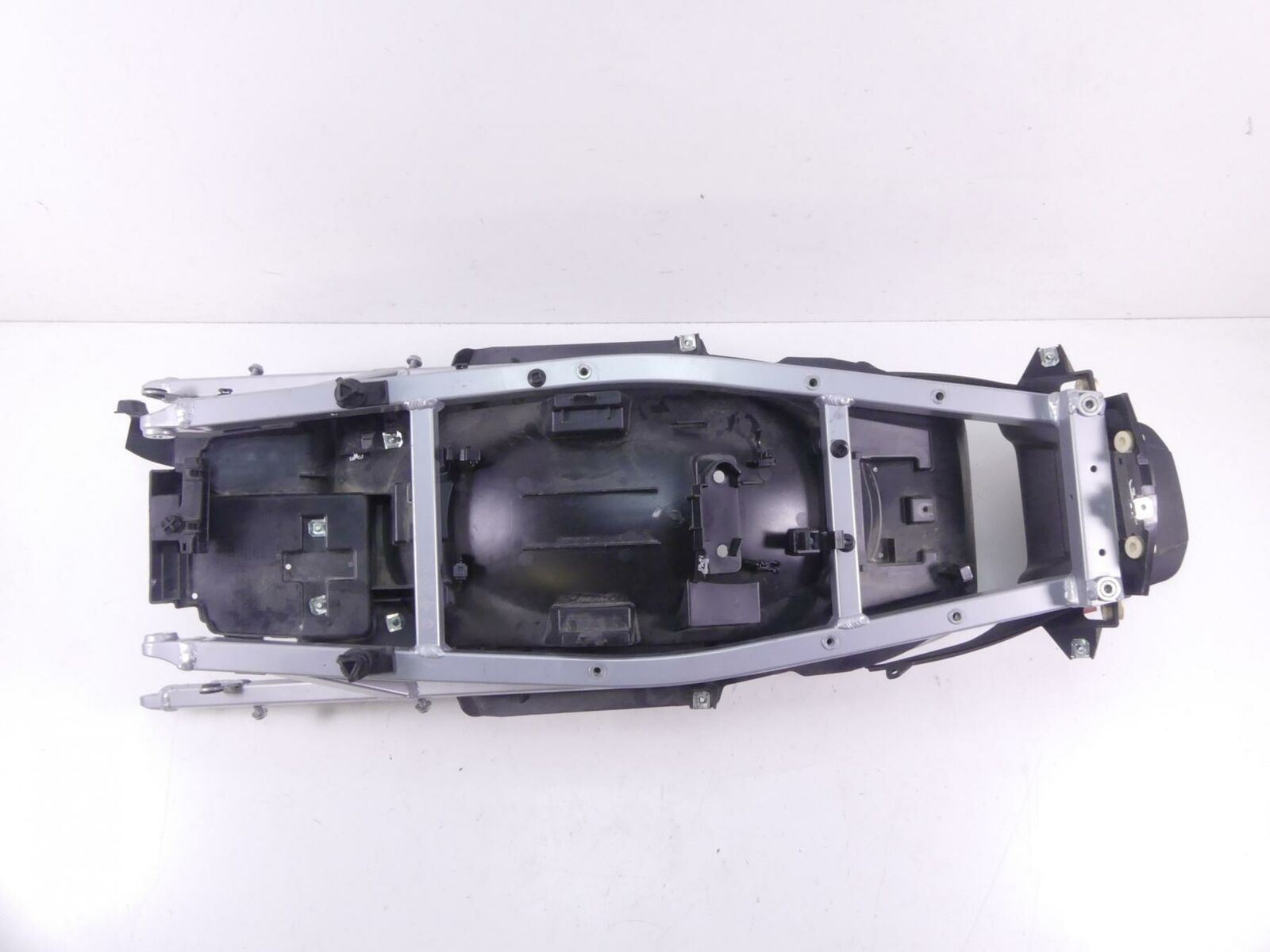 2017 BMW R1200RT RTW K52 Rear Sub Frame Subframe Fender 46518528588 {{ shop.shopifyCountryName }} - Mototech271