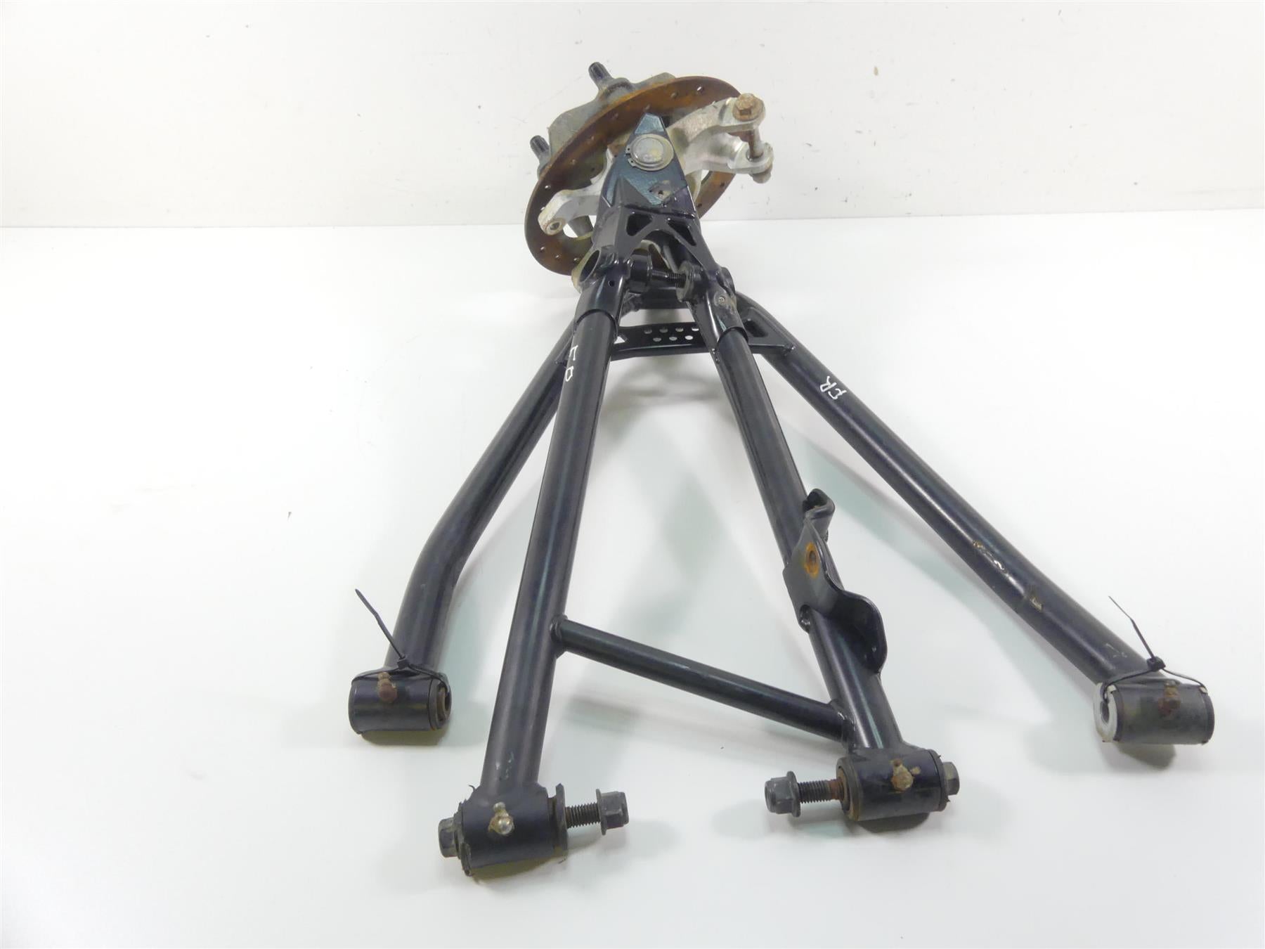 2018 Can Am Maverick X3 Turbo STD Front Right Control Arm Knee Set 706203137 {{ shop.shopifyCountryName }} - Mototech271