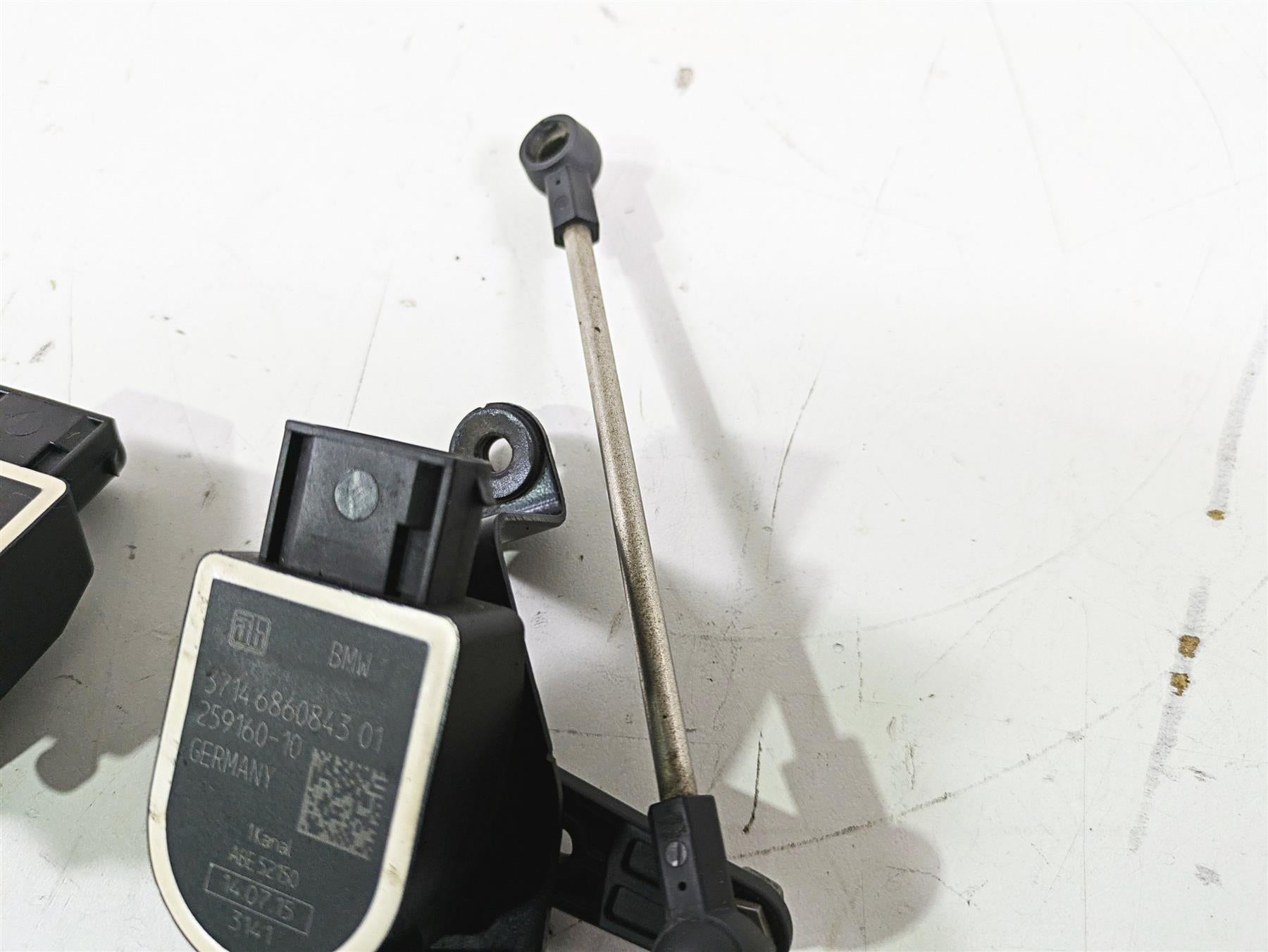 2016 BMW R1200GS GSW K50 Front Rear Leveling Sensor Set 37146870000 {{ shop.shopifyCountryName }} - Mototech271