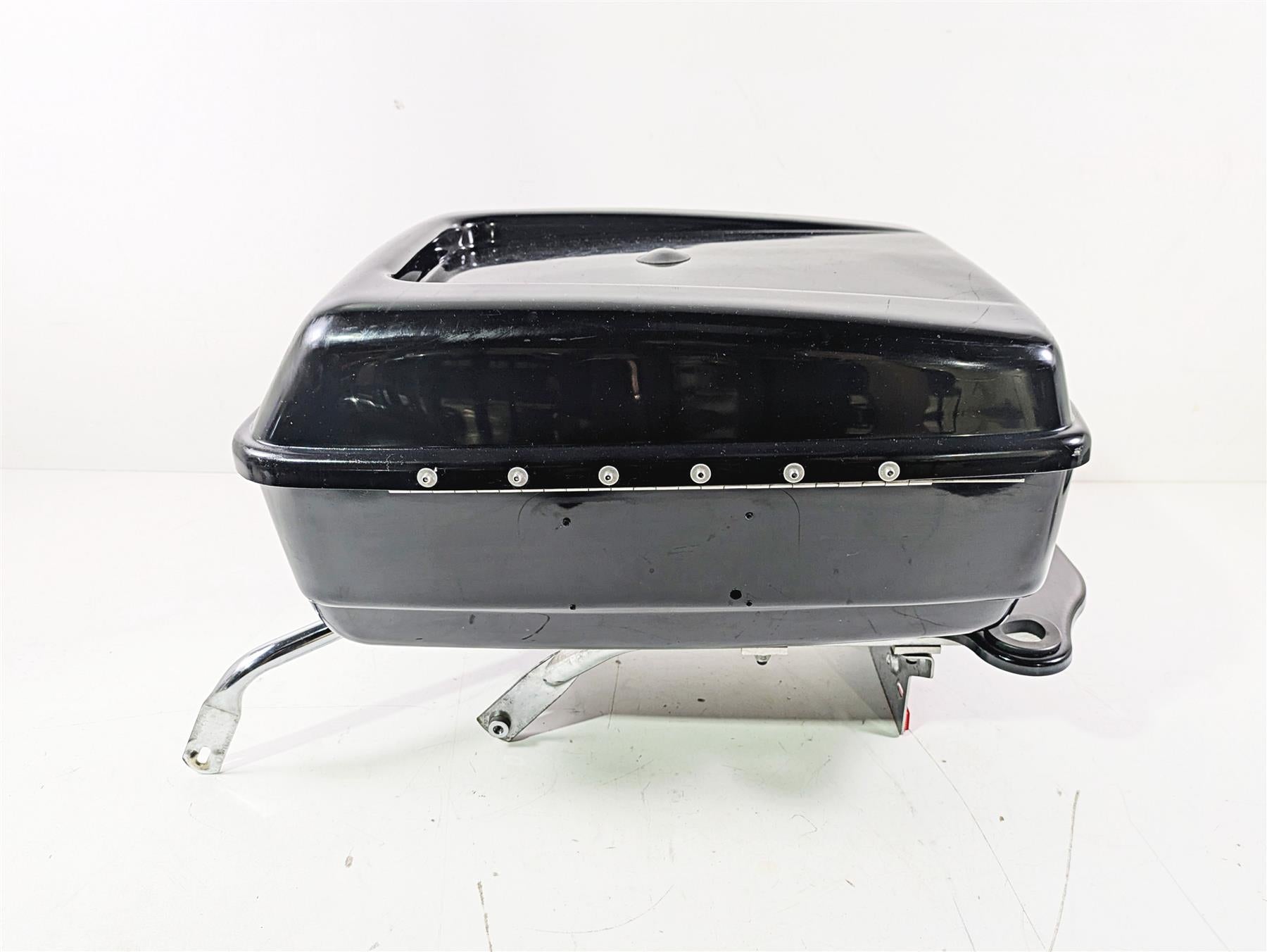 2008 Harley Touring FLHTP Electra Glide Trunk + Air Pump & Mounts Set 53801-98 {{ shop.shopifyCountryName }} - Mototech271