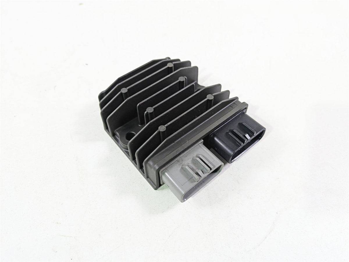2013 Ducati Hypermotard 821 SP Rectifier Voltage Regulator SH821AA 54040321A {{ shop.shopifyCountryName }} - Mototech271