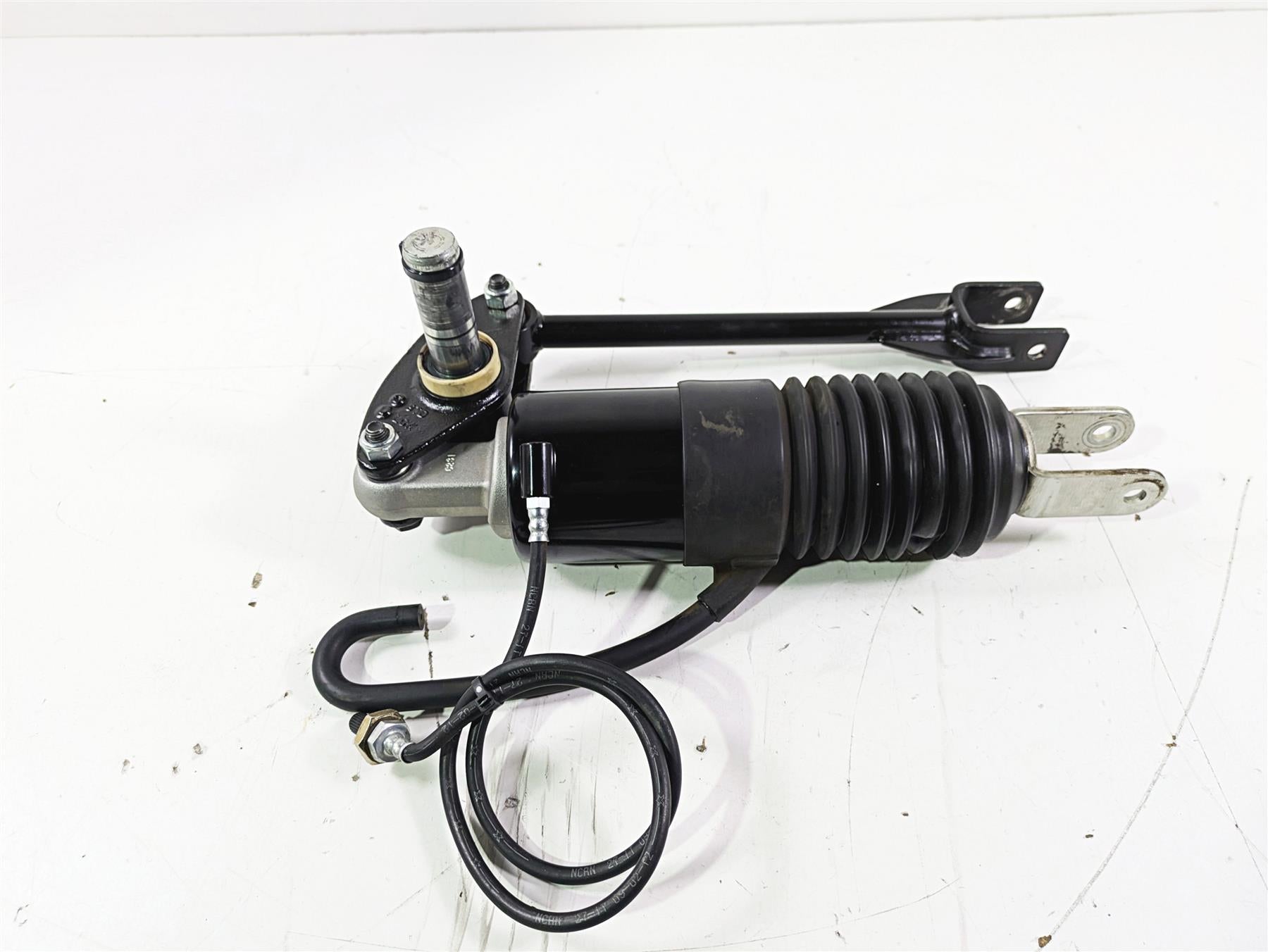 2012 Victory Cross Country Kyb Rear Air Shock Damper 90N/mm 1542905 {{ shop.shopifyCountryName }} - Mototech271