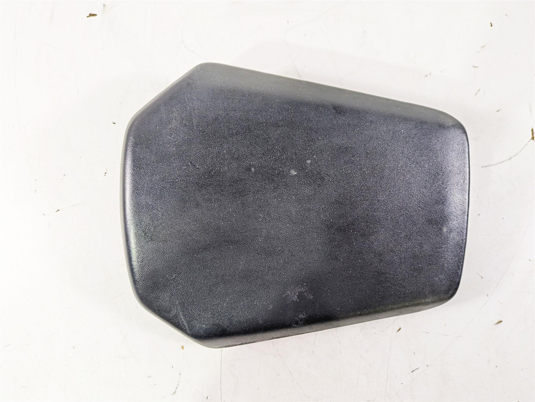 2008 Honda CBR1000RR SC59 Rear Passenger Saddle Seat - No Tears 77300-MFL-003 {{ shop.shopifyCountryName }} - Mototech271