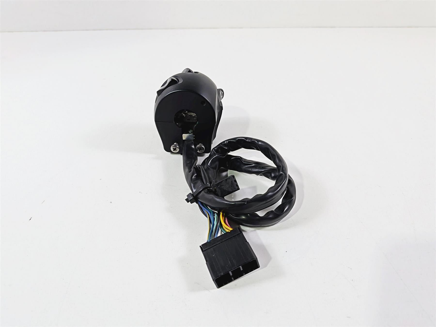 2013 Victory Vision Tour Left Hand Windshield Light Control Switch 4011993 {{ shop.shopifyCountryName }} - Mototech271