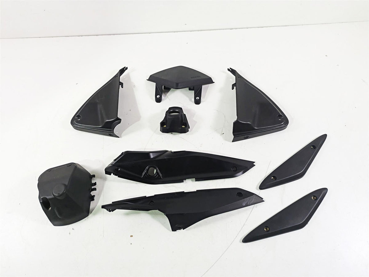 2015 Ducati Hypermotard 821 SP Plastic Frame Infill Cover Fairing Set 48211701A {{ shop.shopifyCountryName }} - Mototech271