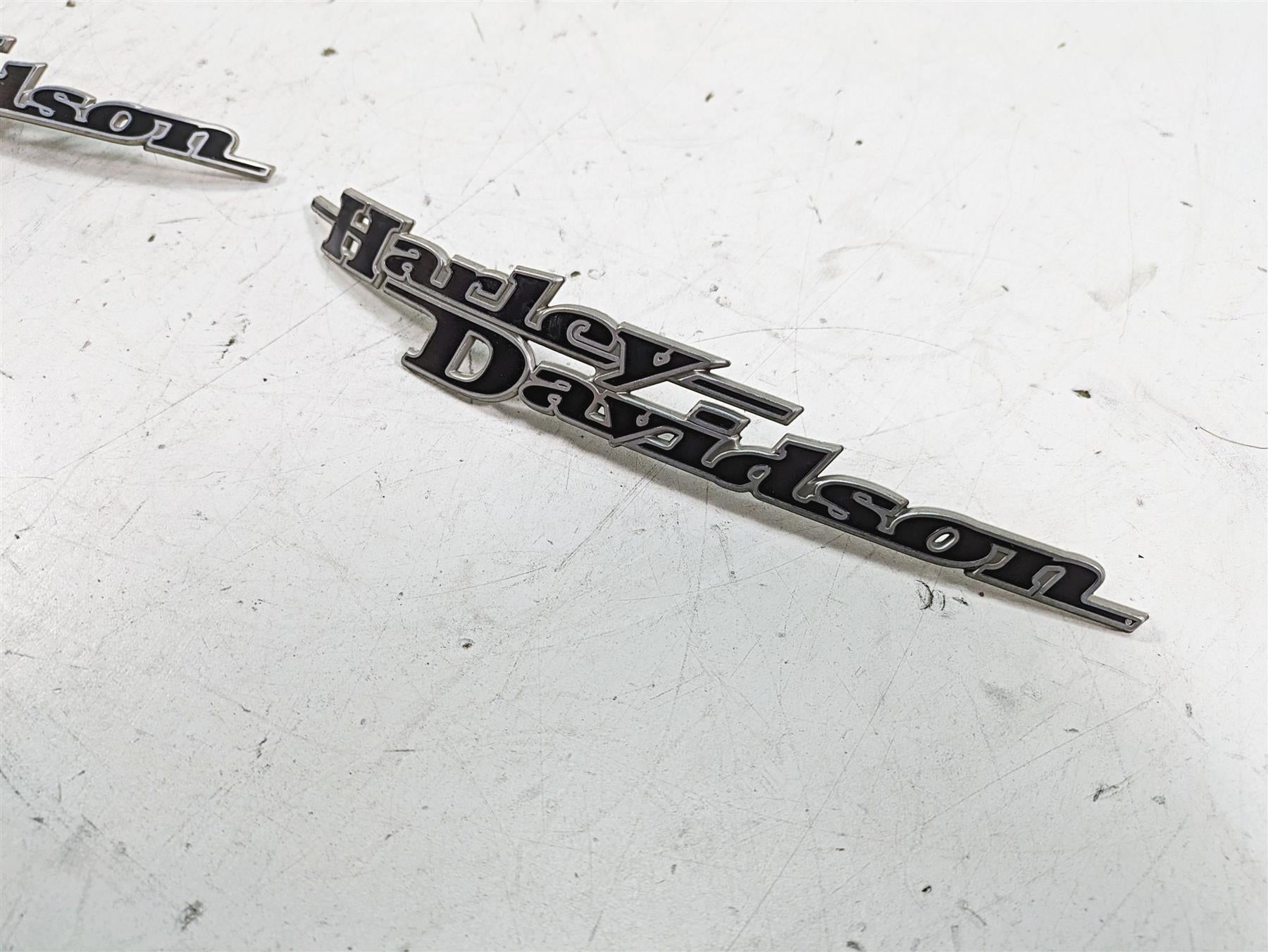 2013 Harley Touring FLHX Street Glide Fuel Tank Emblem Medallion Set 62435-11 {{ shop.shopifyCountryName }} - Mototech271