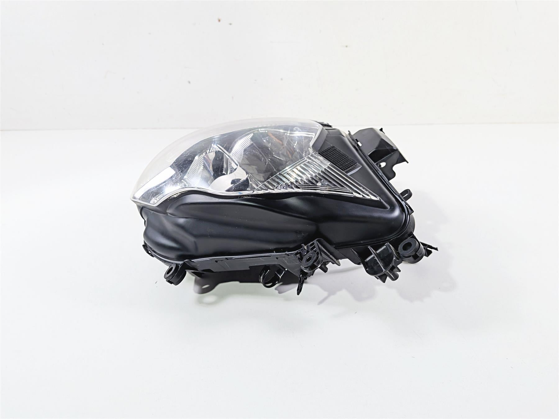 2024 Suzuki GSXR600 Headlight Head Light Lamp 35100-14J32-999 {{ shop.shopifyCountryName }} - Mototech271