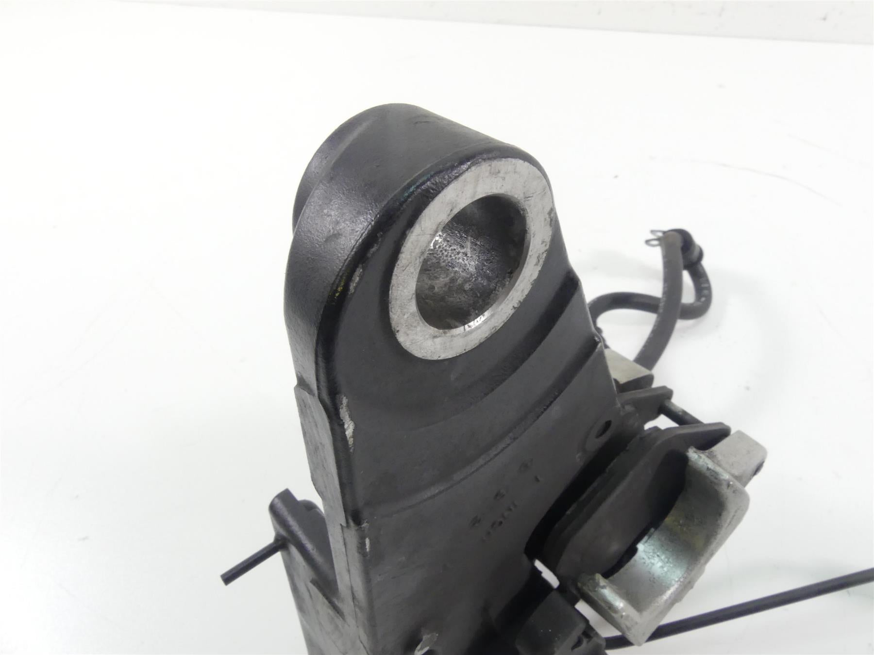 2006 Harley Sportster XL1200 Custom Rear Brake Caliper + Line & Bracket 40968-05 | Mototech271