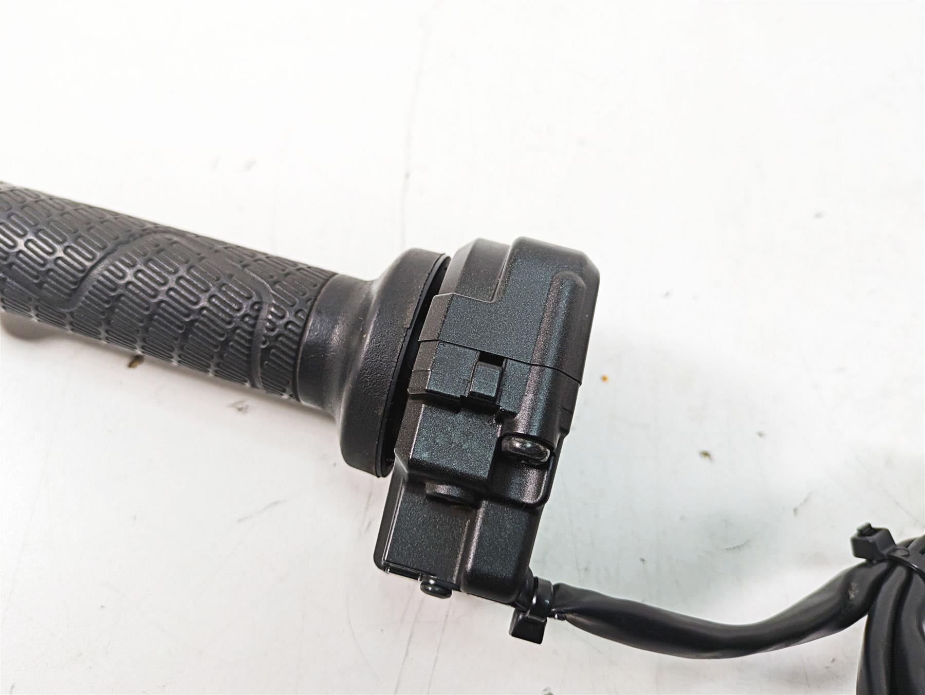 2020 KTM 1290 Super Adventure R Ride By Wire Throttle Sensor Grip 60711012044 {{ shop.shopifyCountryName }} - Mototech271