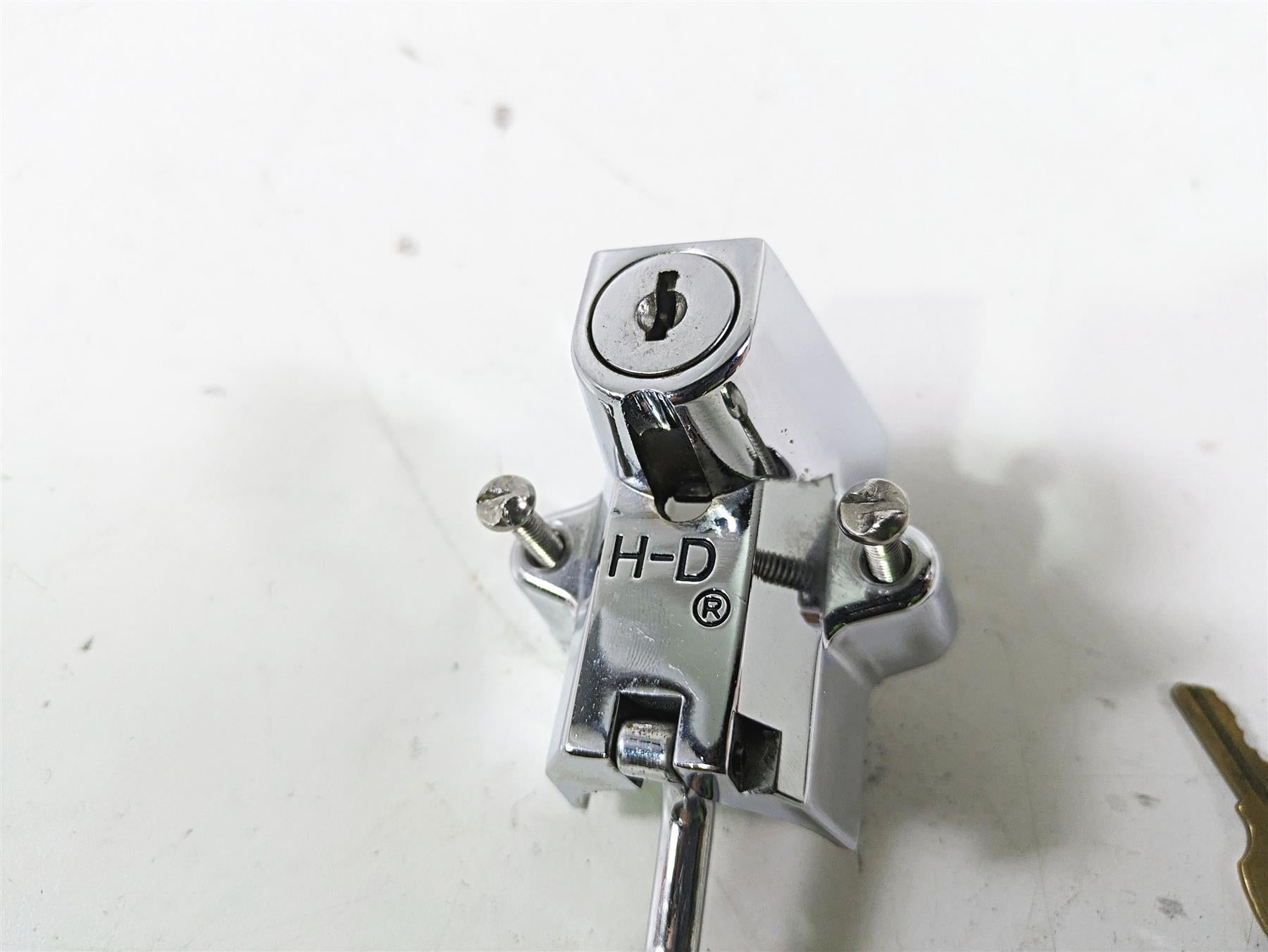 Harley Davidson Sportster Dyna Softail Touring Oem Chrome Helmet Lock 92800019 {{ shop.shopifyCountryName }} - Mototech271