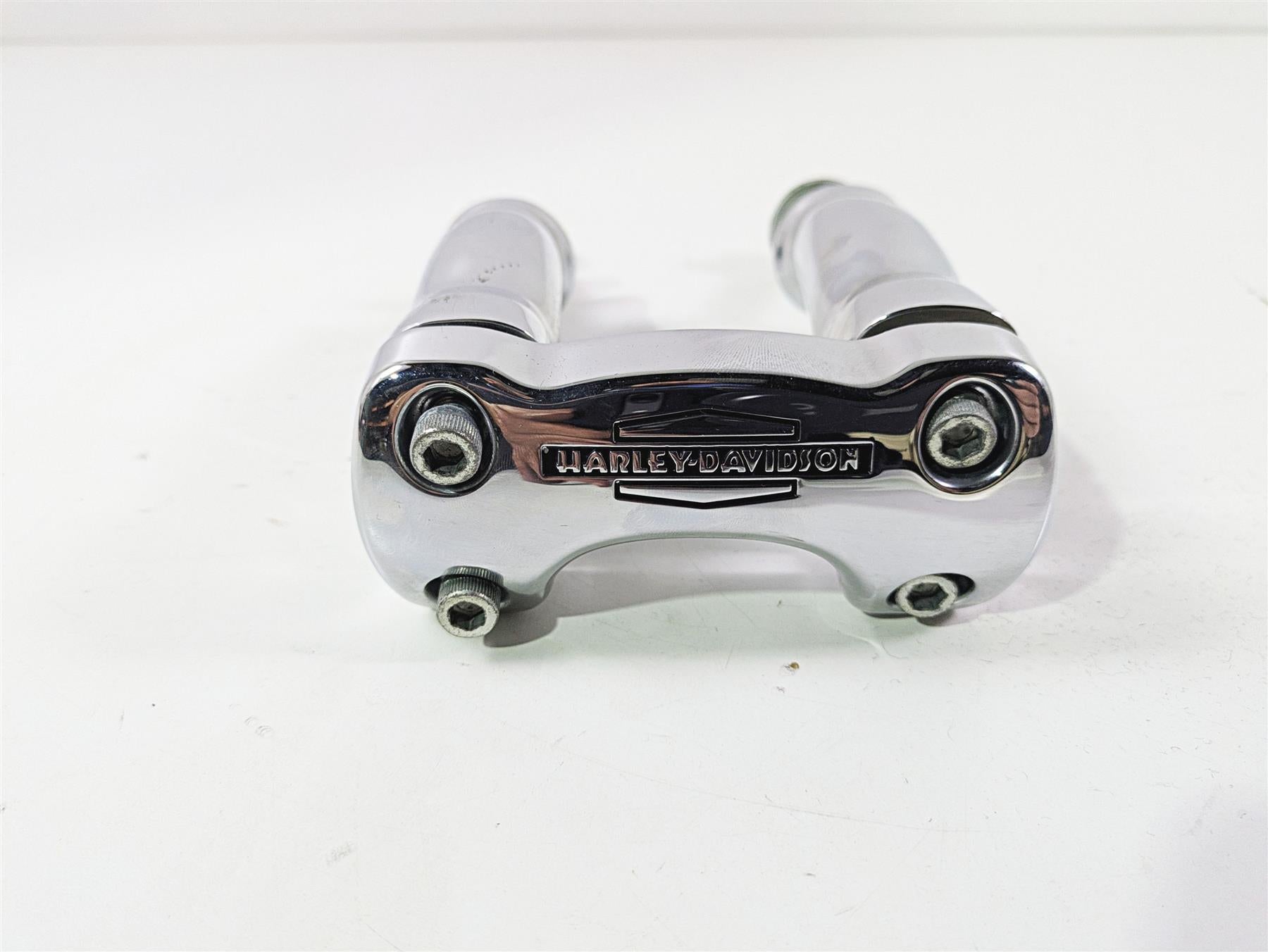 2014 Harley FLS Softail Slim Handlebar Riser Clamp Set 4.5" 55903-05 55902-05 {{ shop.shopifyCountryName }} - Mototech271