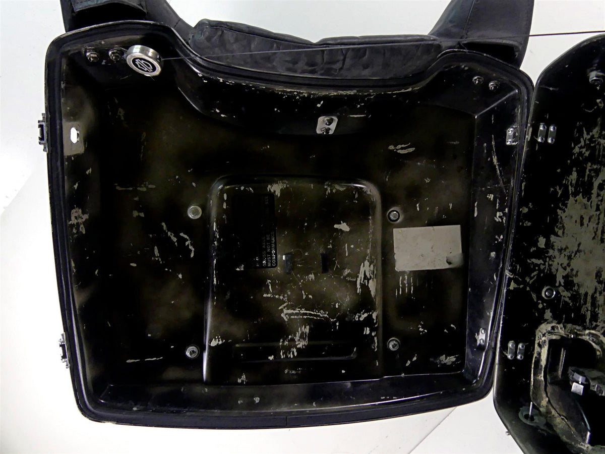 2002 Harley Touring FLHTC Electra Glide Complete Trunk & Mount Bracket 53140-00 {{ shop.shopifyCountryName }} - Mototech271