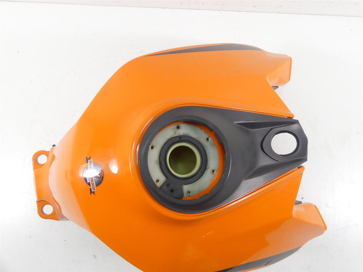2015 KTM 1290R Super Duke Fuel Gas Petrol Tank & Upper Cover 6130701304430A {{ shop.shopifyCountryName }} - Mototech271