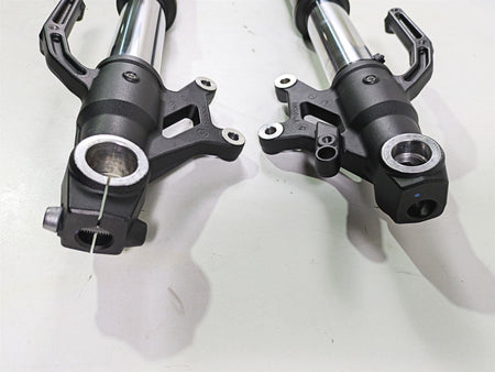 2021 Kawasaki Z900 ZR900 Front Fork Leg Set - Read 44071-1433-58Z 44071-1434-58Z {{ shop.shopifyCountryName }} - Mototech271