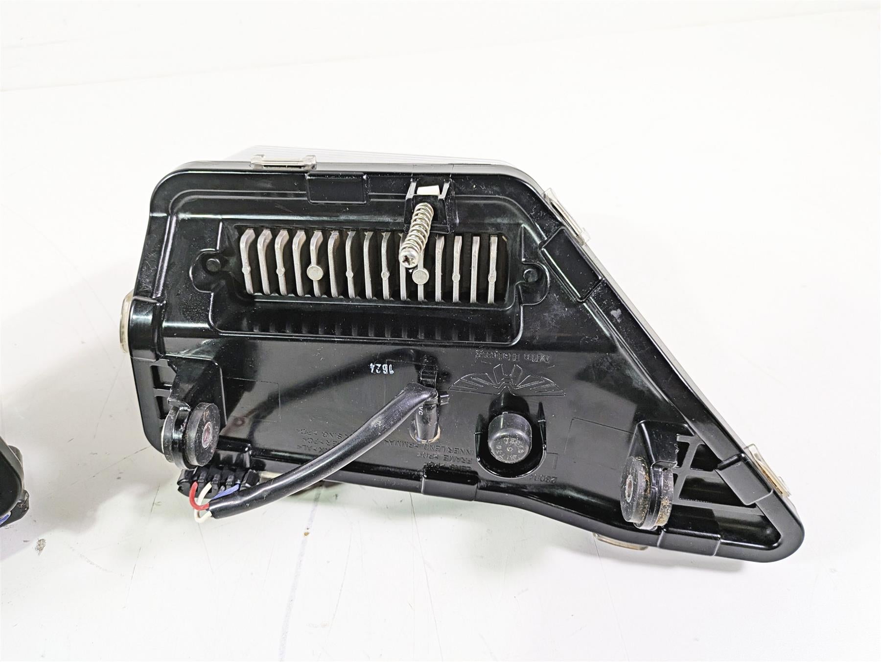 2022 Kawasaki Teryx KRX KRF 1000 C SE Headlight Head Light Lamp Set 23004-0392 {{ shop.shopifyCountryName }} - Mototech271