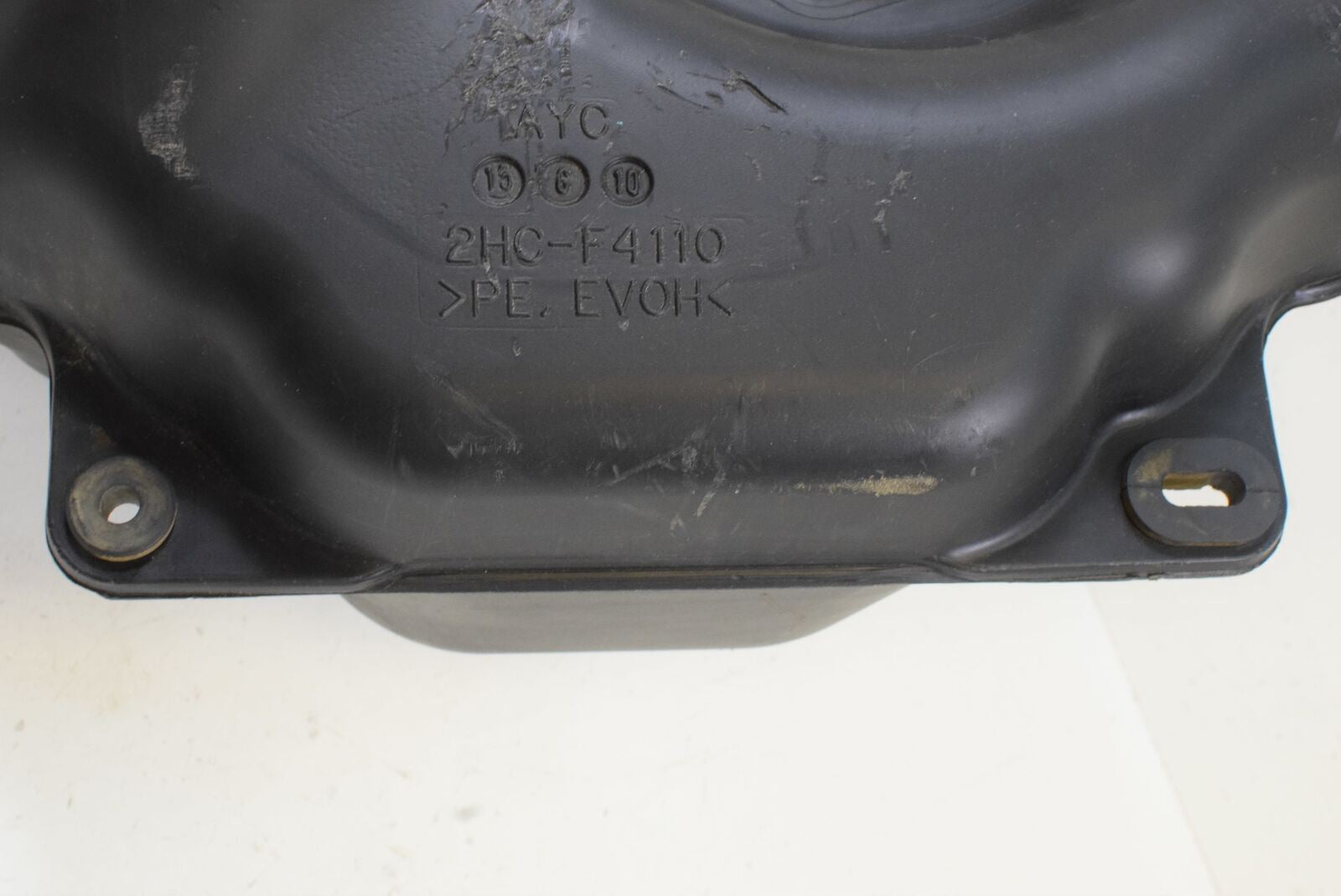 2016 Yamaha YXZ1000 R EPS Fuel Gas Petrol Tank 2HC-F4110-00-00 {{ shop.shopifyCountryName }} - Mototech271