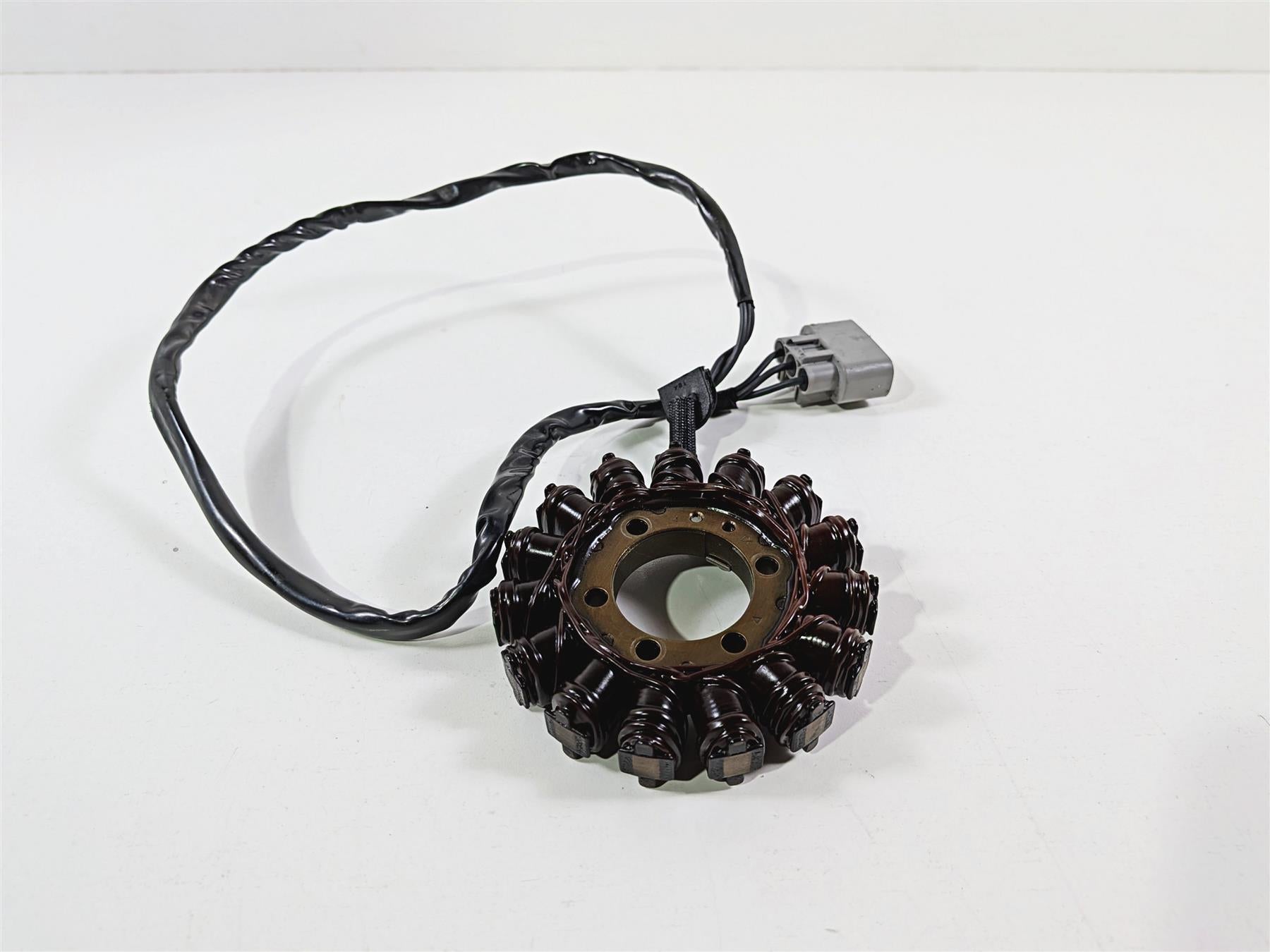 2017 BMW S1000RR K46 Stator Alternator Generator 12317718420 {{ shop.shopifyCountryName }} - Mototech271