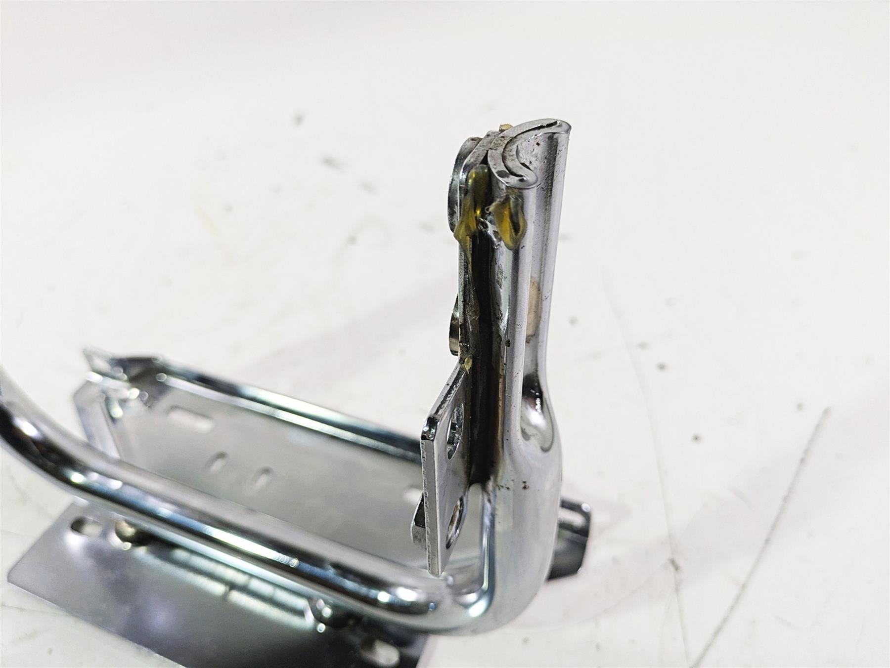 2007 Harley Touring FLHTCU SE CVO E-Glide Rear Plate Holder Frame Mount 53422-97 {{ shop.shopifyCountryName }} - Mototech271