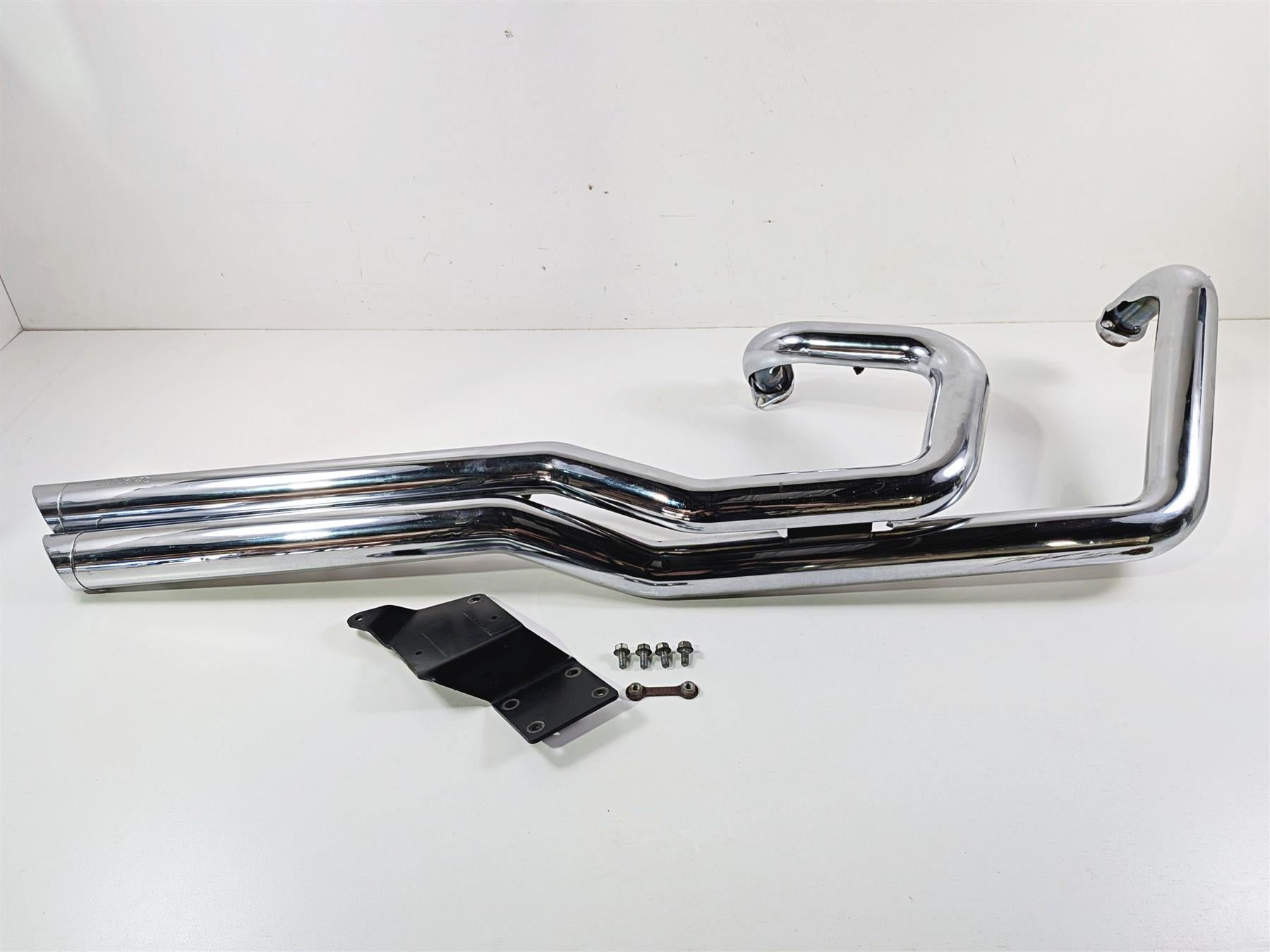 2003 Honda V-Twin VTX1800 C Vance Hines Big Shots Staggered Exhaust System 18417 {{ shop.shopifyCountryName }} - Mototech271