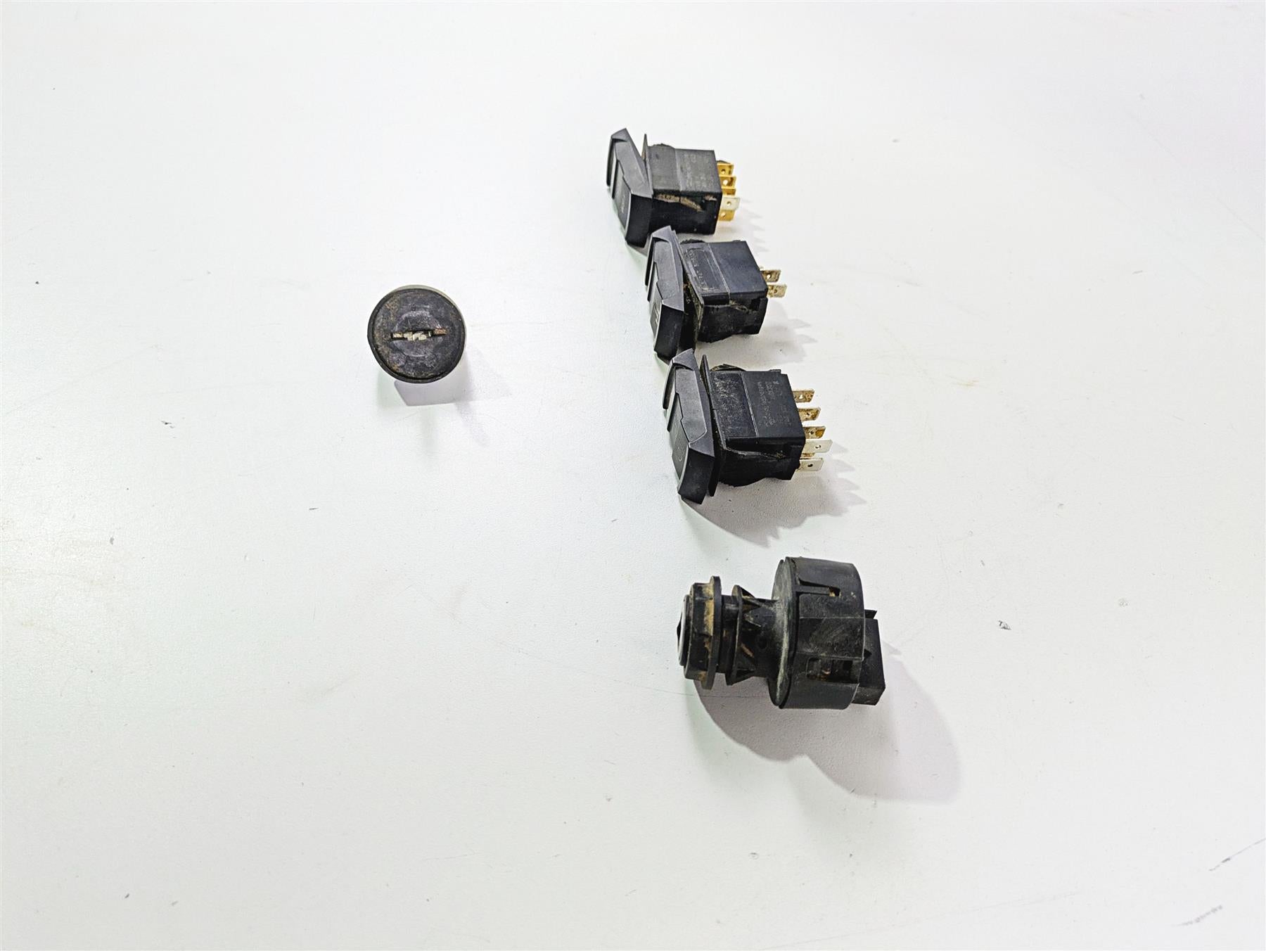 2019 Polaris RZR XP Turbo S Awd Light Switches & Ignition Switch Key Set 4016058 {{ shop.shopifyCountryName }} - Mototech271