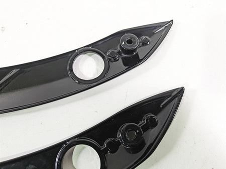 2018 Indian Chieftain Dark Horse Rear Black Fender Struts Covers 5139599 5139598 {{ shop.shopifyCountryName }} - Mototech271