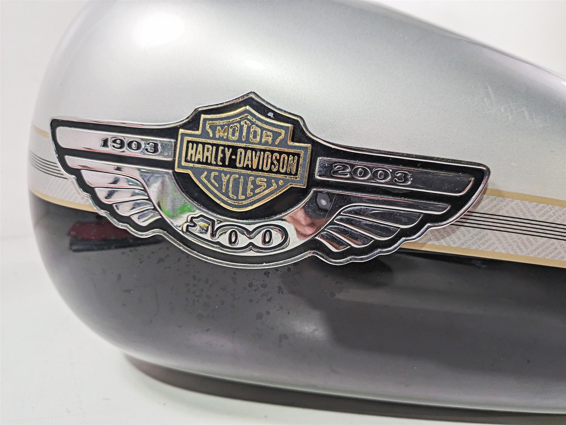 2003 Harley Touring FLHTCUI 100TH E-Glide Fuel Gas Petrol Tank & Emblem 61356-03 {{ shop.shopifyCountryName }} - Mototech271