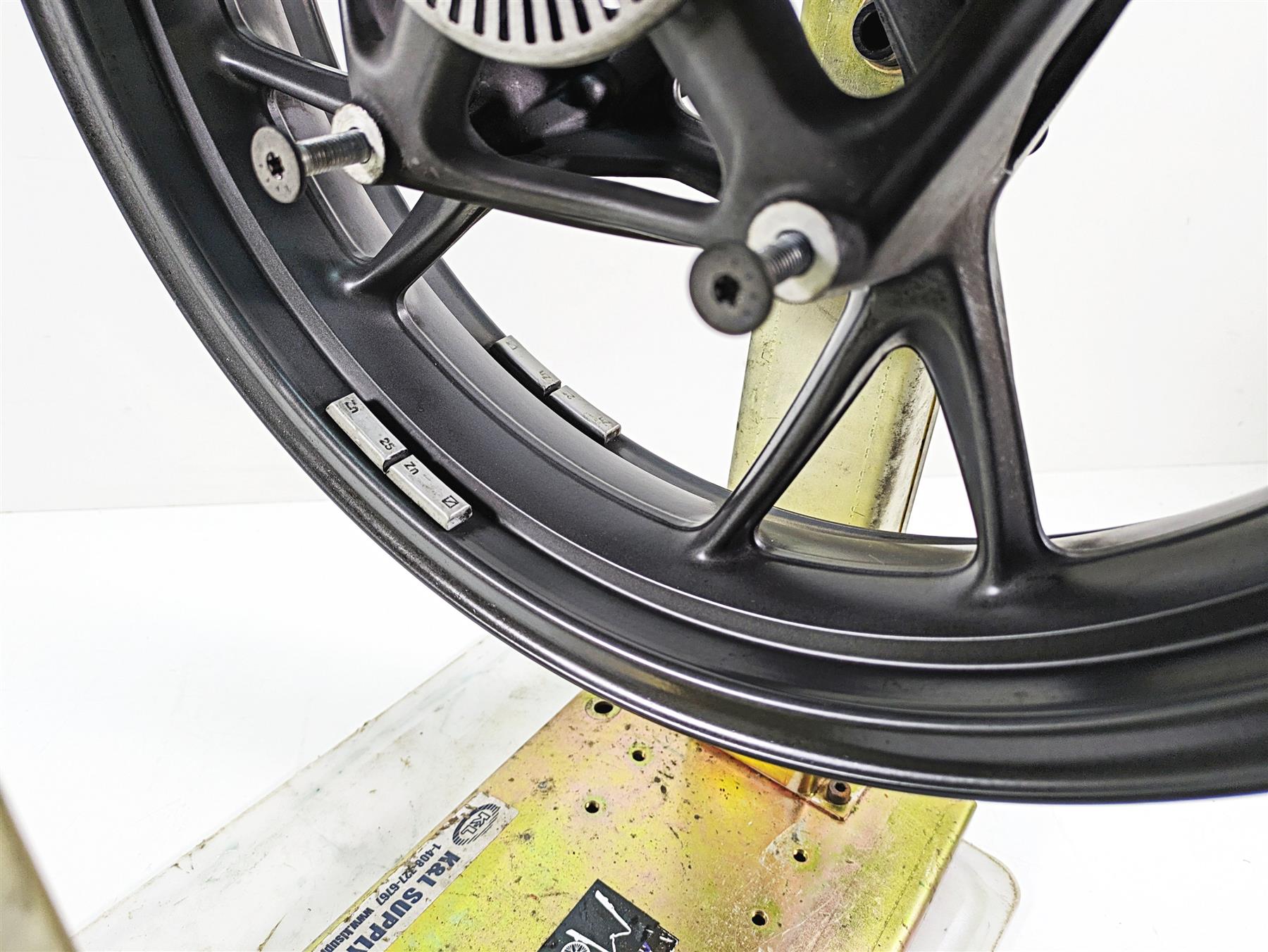 2016 BMW R1200R K53 Straight 17x3.5 Front Wheel Rim 36318556328 {{ shop.shopifyCountryName }} - Mototech271
