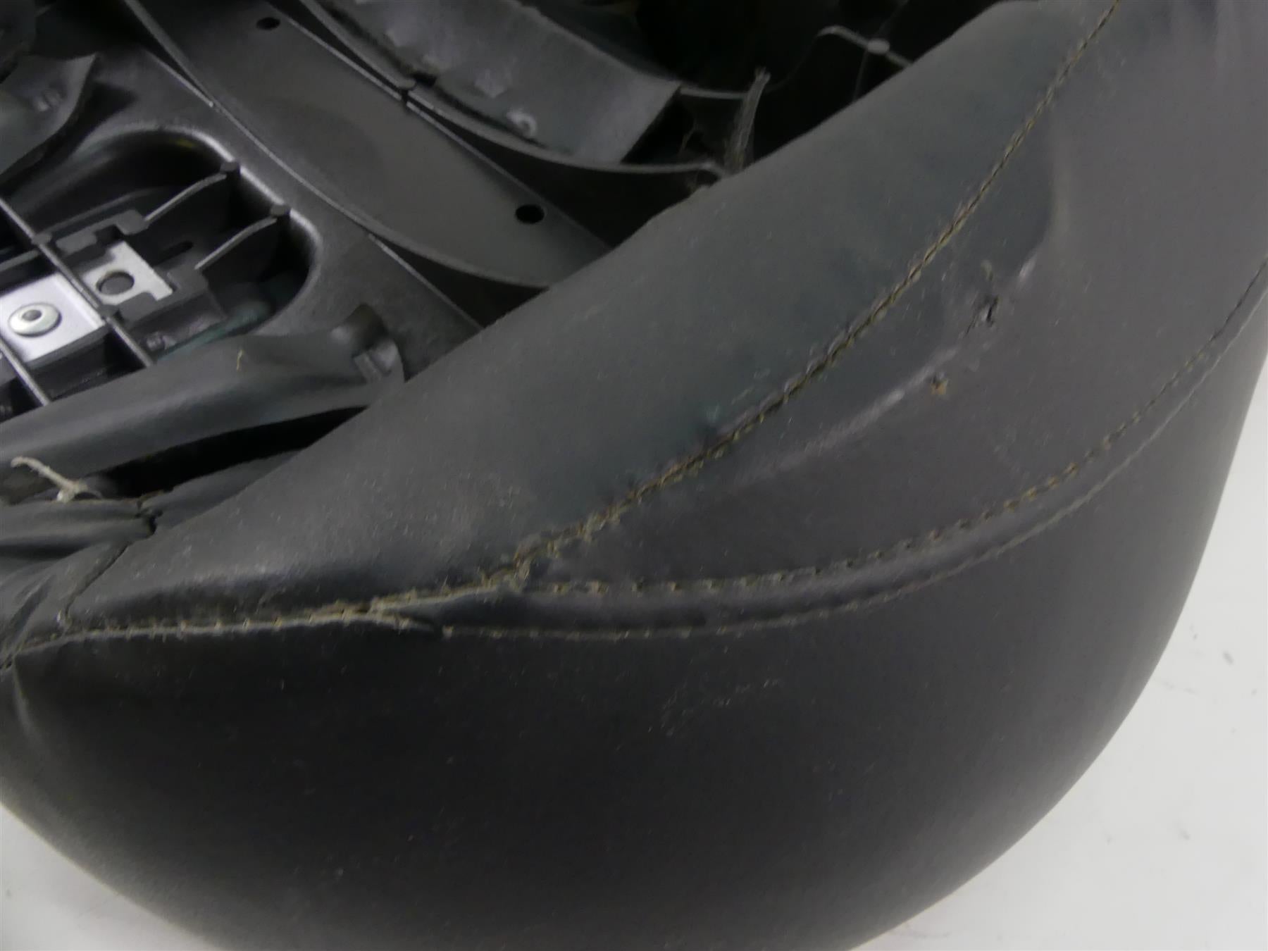 2012 Harley Touring FLHX Street Glide Hammock Rider Passenger Seat 52000003 {{ shop.shopifyCountryName }} - Mototech271