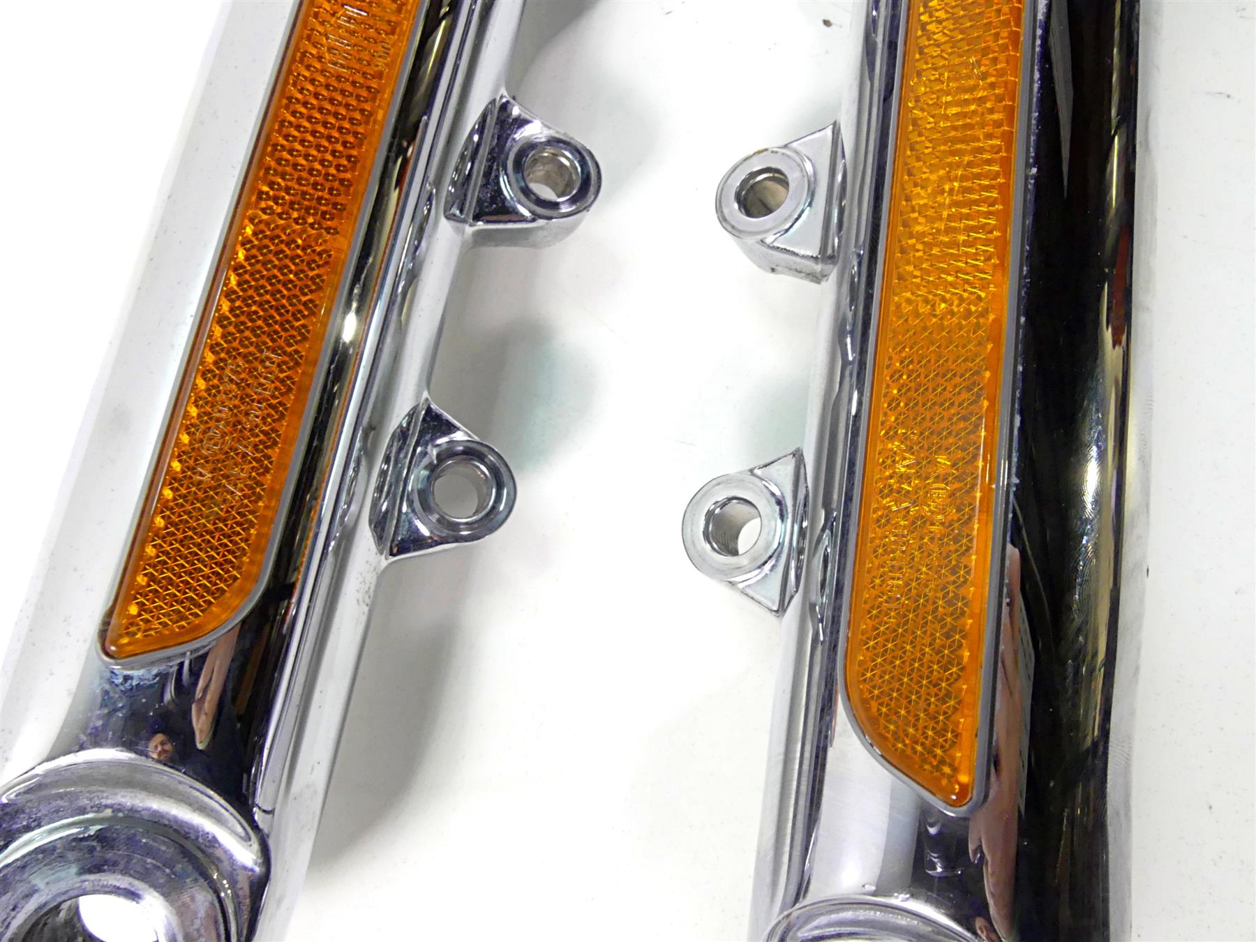 2005 Harley VRSCSE CVO V-Rod 49mm Chrome Front Fork Leg Set 46784-05A 46785-05A {{ shop.shopifyCountryName }} - Mototech271