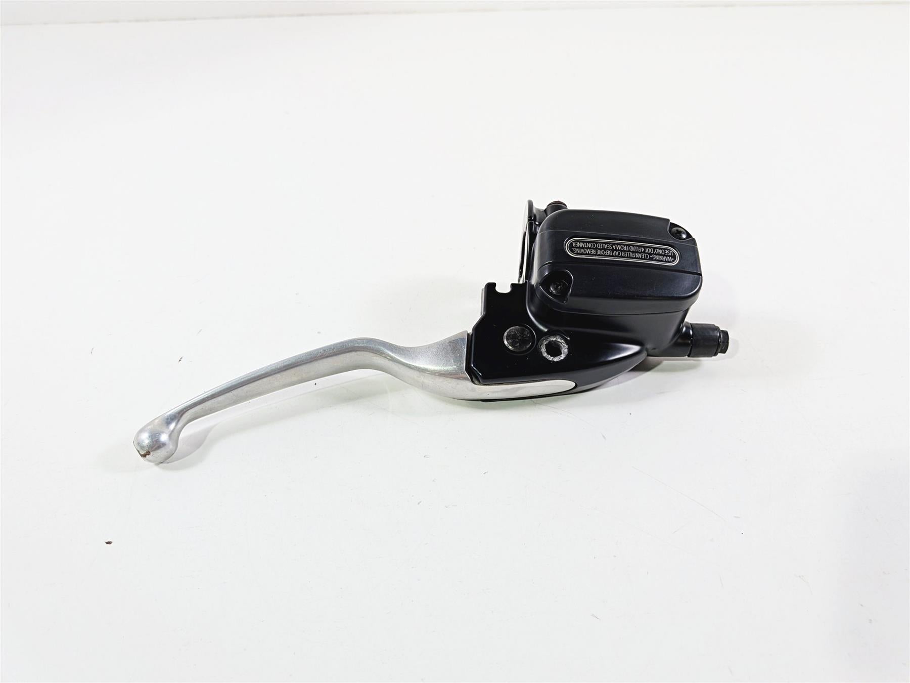 2018 Harley Touring FLHTCU Electra Glide Front Brake Master Cylinder 44551-08F-Mototech271