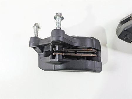 2016 Harley Touring FLHR Road King Front Brake Caliper Set 43027-08 44023-08 {{ shop.shopifyCountryName }} - Mototech271