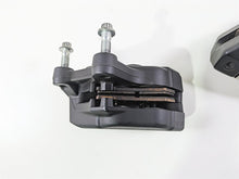 Load image into Gallery viewer, 2016 Harley Touring FLHR Road King  Front Brake Caliper Set 43027-08 44023-08
