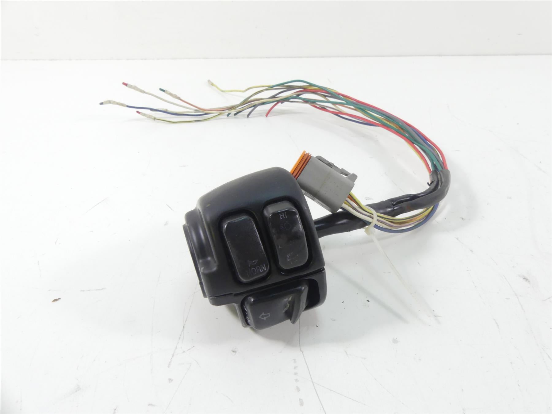 2002 Harley XL1200 Sportster Left Hand Light Control Switch -Look 71597-96 {{ shop.shopifyCountryName }} - Mototech271