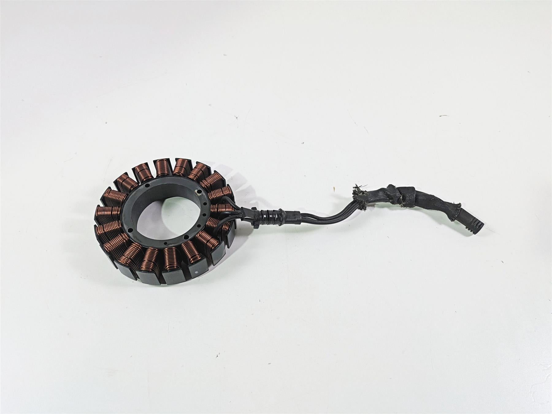 2007 Harley Touring FLHRSE CVO Road King Alternator Stator Regulator 29987-06D {{ shop.shopifyCountryName }} - Mototech271
