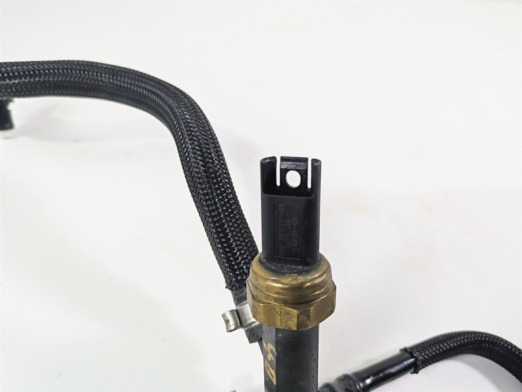 2016 BMW R1200RT K52 Fuel Injectors & Distributor Lines 13538556862 13617672335 {{ shop.shopifyCountryName }} - Mototech271