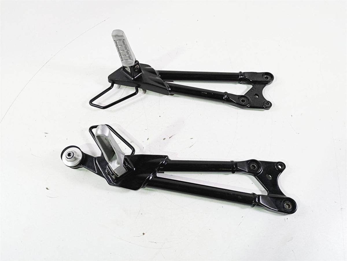 2019 BMW G310GS K02 Rear Footpeg Rest & Mounts Set 46718560597 46718560598 {{ shop.shopifyCountryName }} - Mototech271