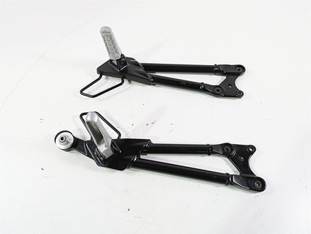2019 BMW G310GS K02 Rear Footpeg Rest & Mounts Set 46718560597 46718560598 {{ shop.shopifyCountryName }} - Mototech271
