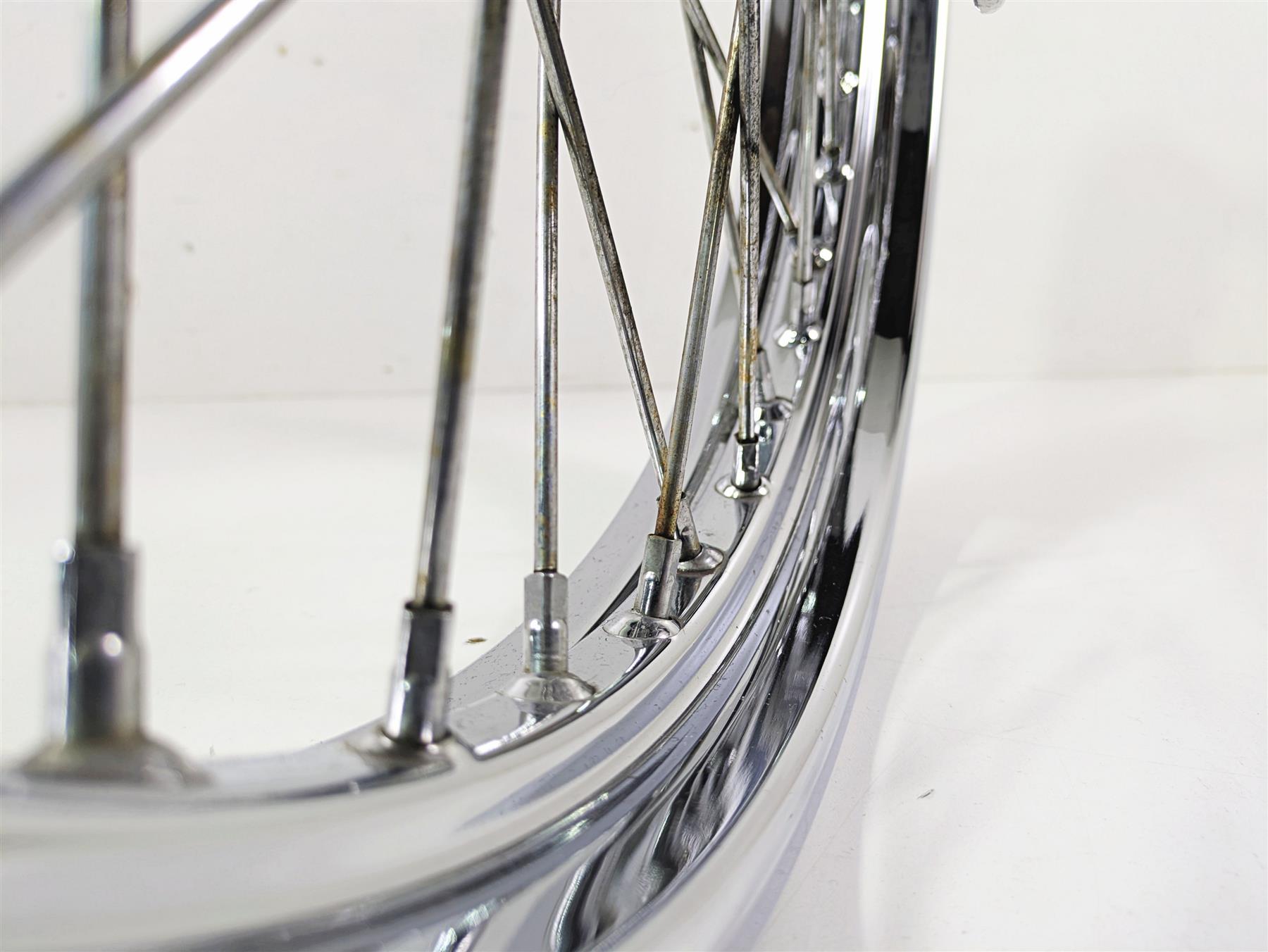 2007 Harley Sportster XL1200 C Straight 21x2.15 Front Wheel Spoke Rim 43557-05A {{ shop.shopifyCountryName }} - Mototech271